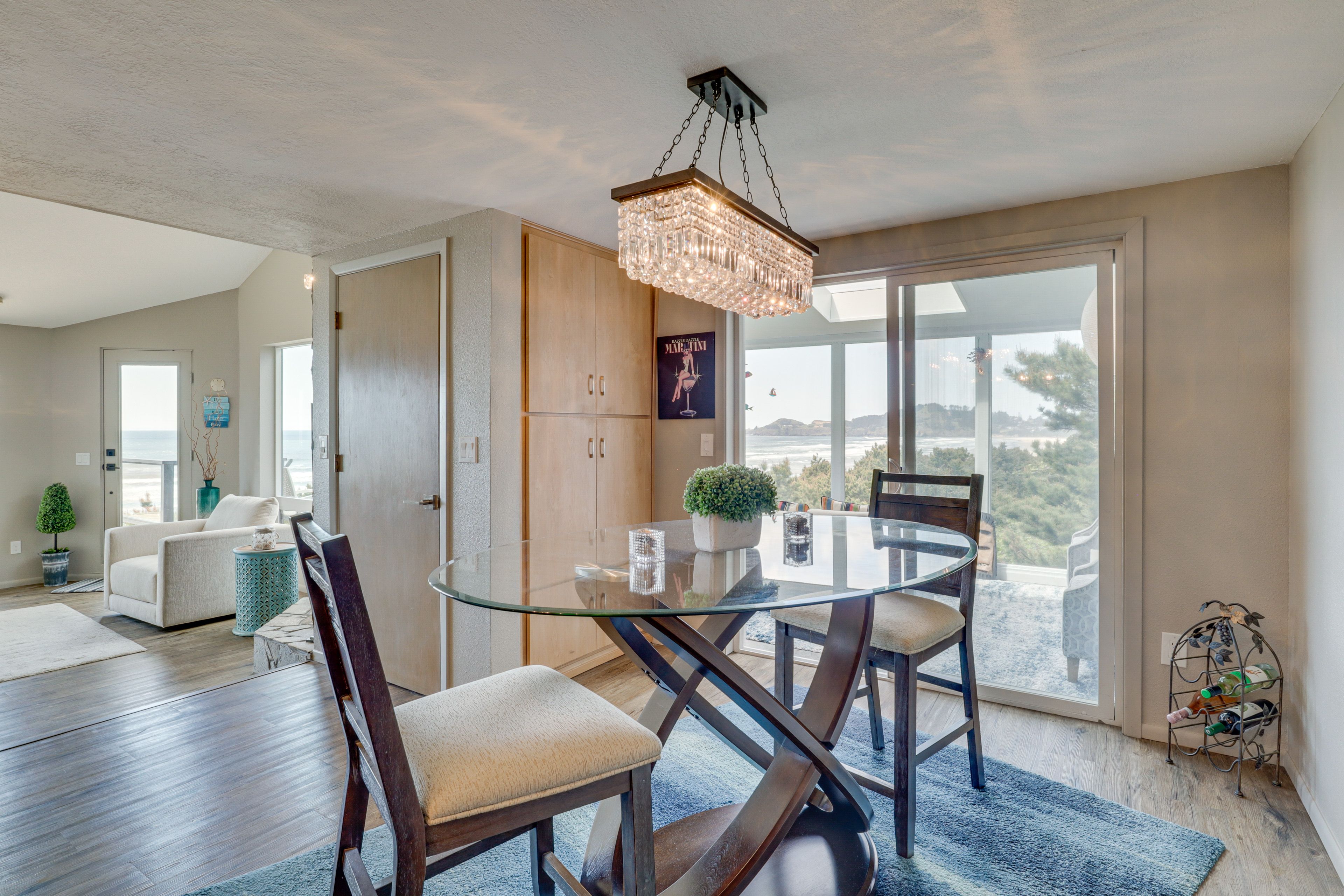 Dining Room | Dishware & Flatware