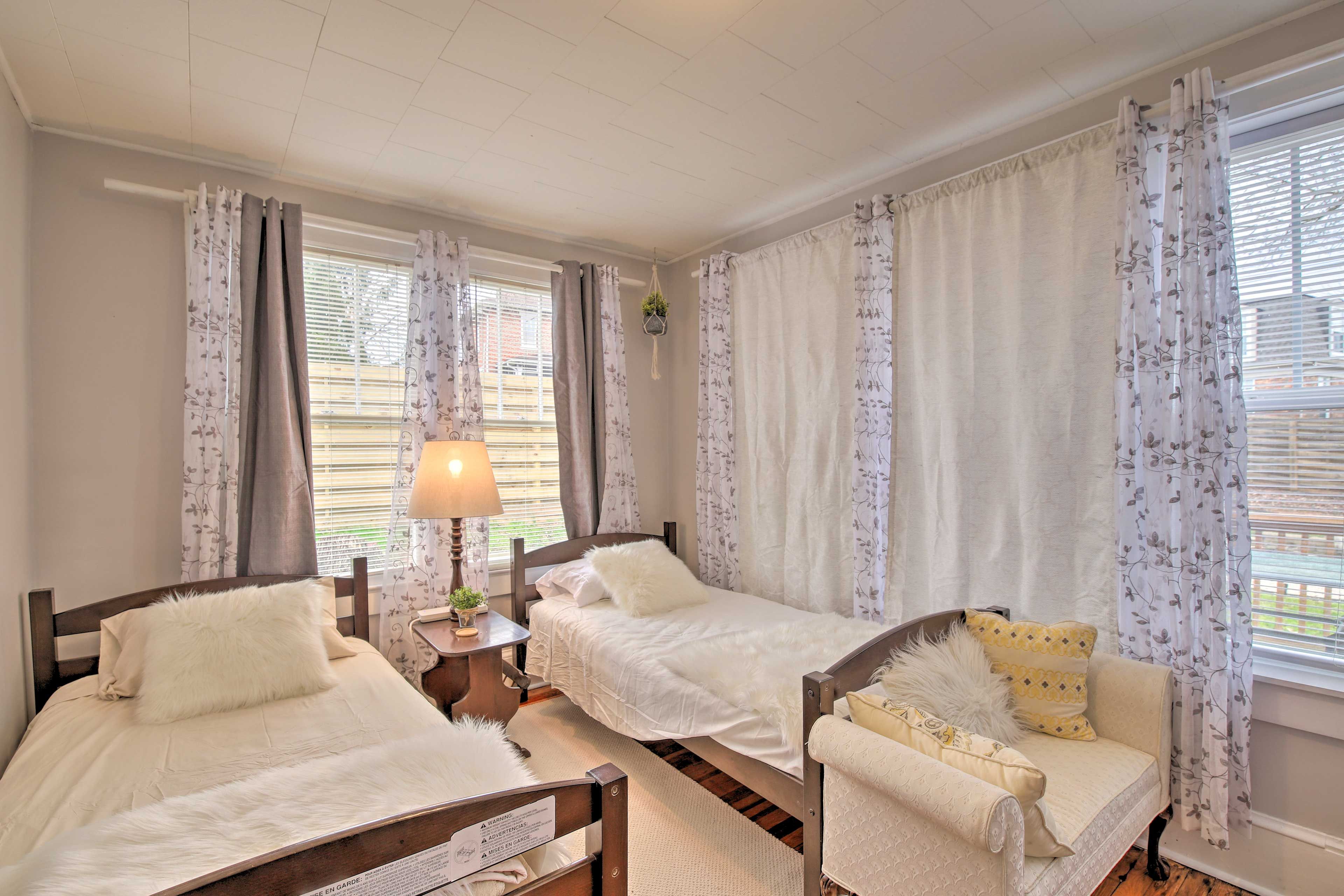 Bedroom 3 | 2 Twin Beds