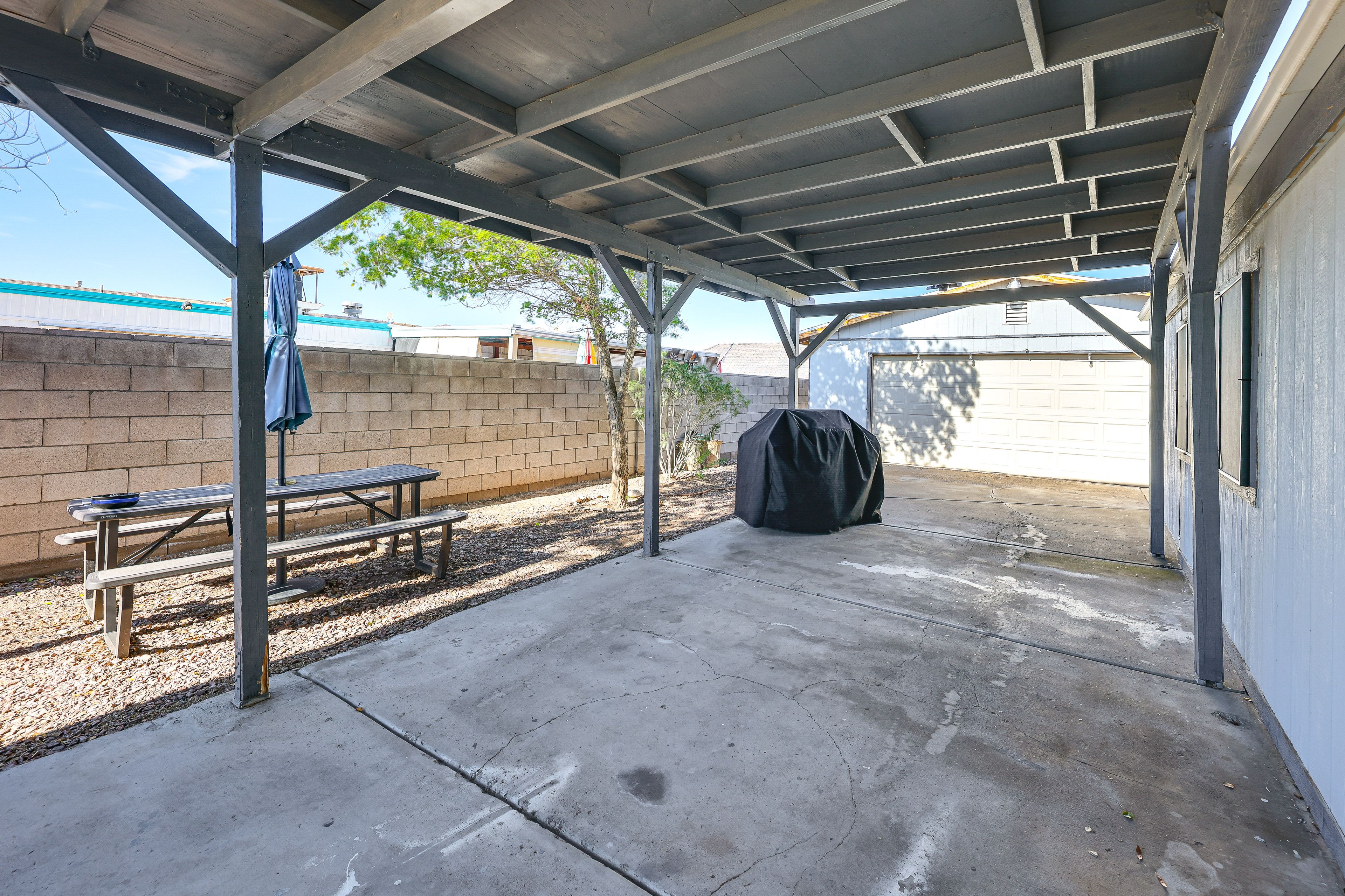 Patio | Outdoor Dining Area