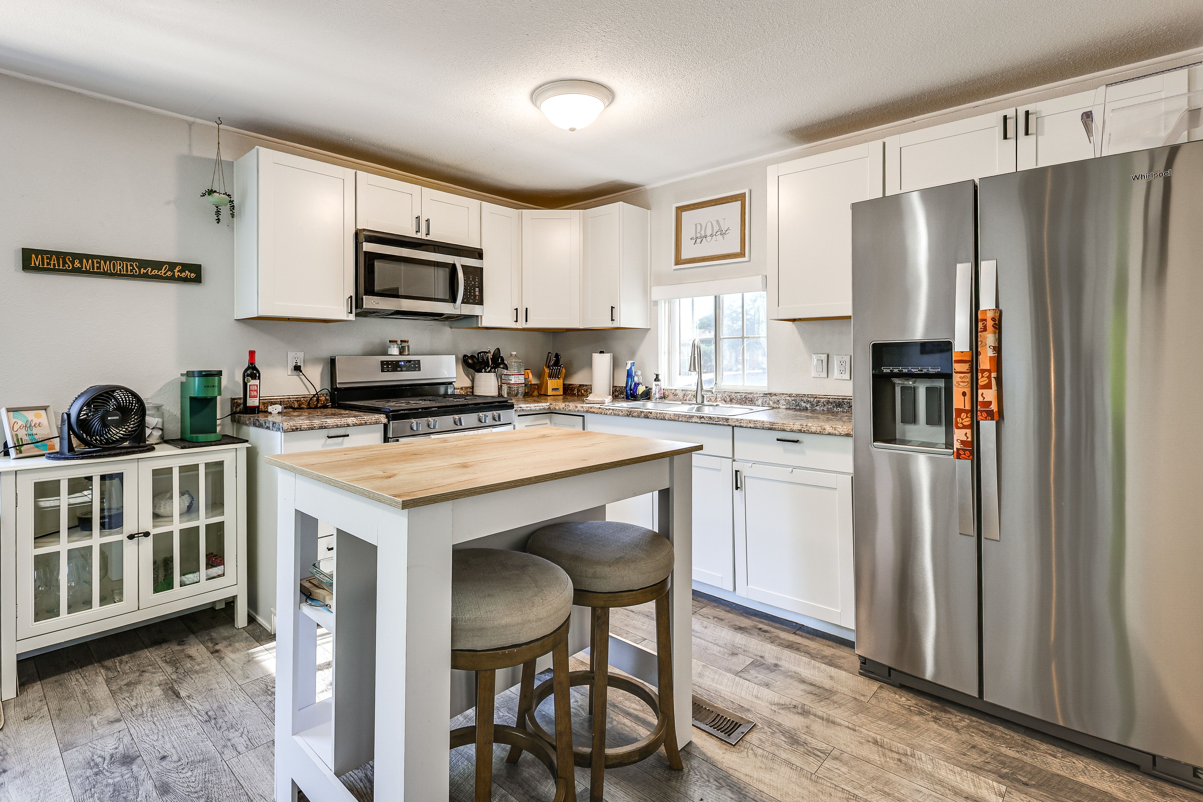 Kitchen | Cooking Basics | Coffee Maker | Paper Towels/Trash Bags Provided