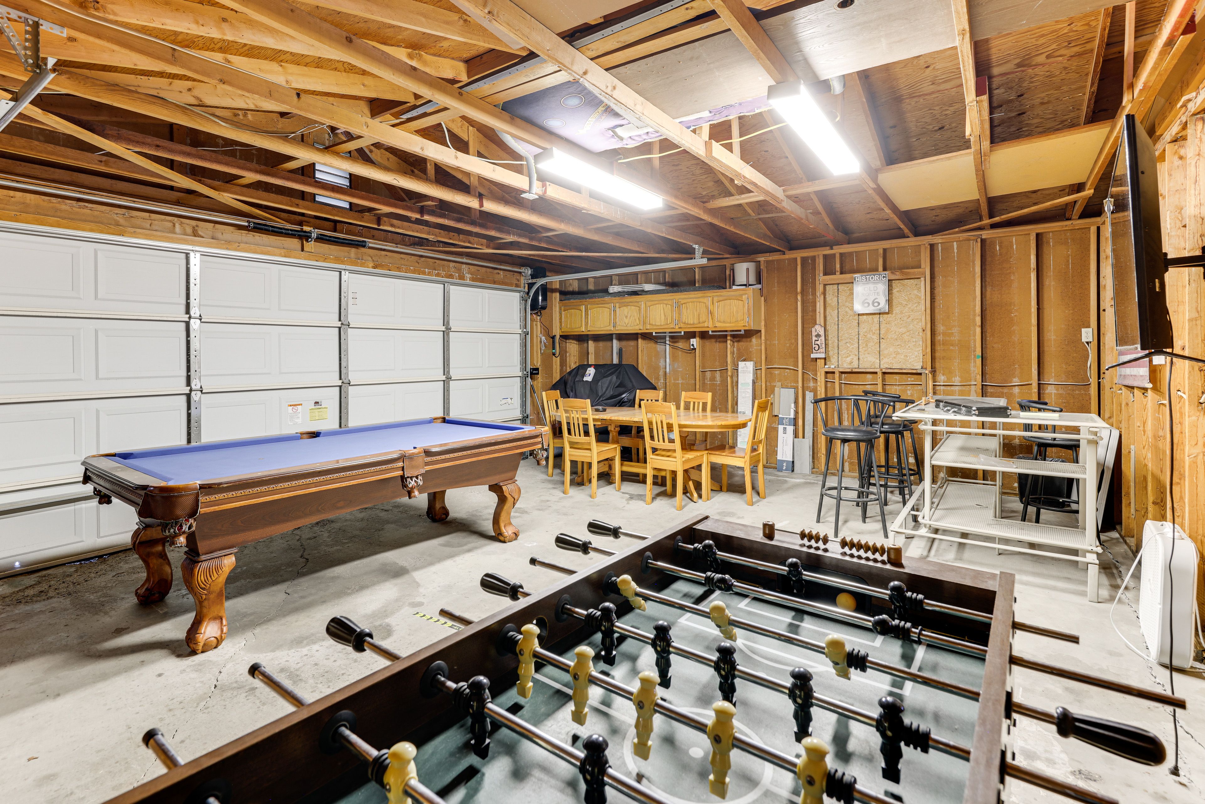 Detached Game Room | Self Check-In