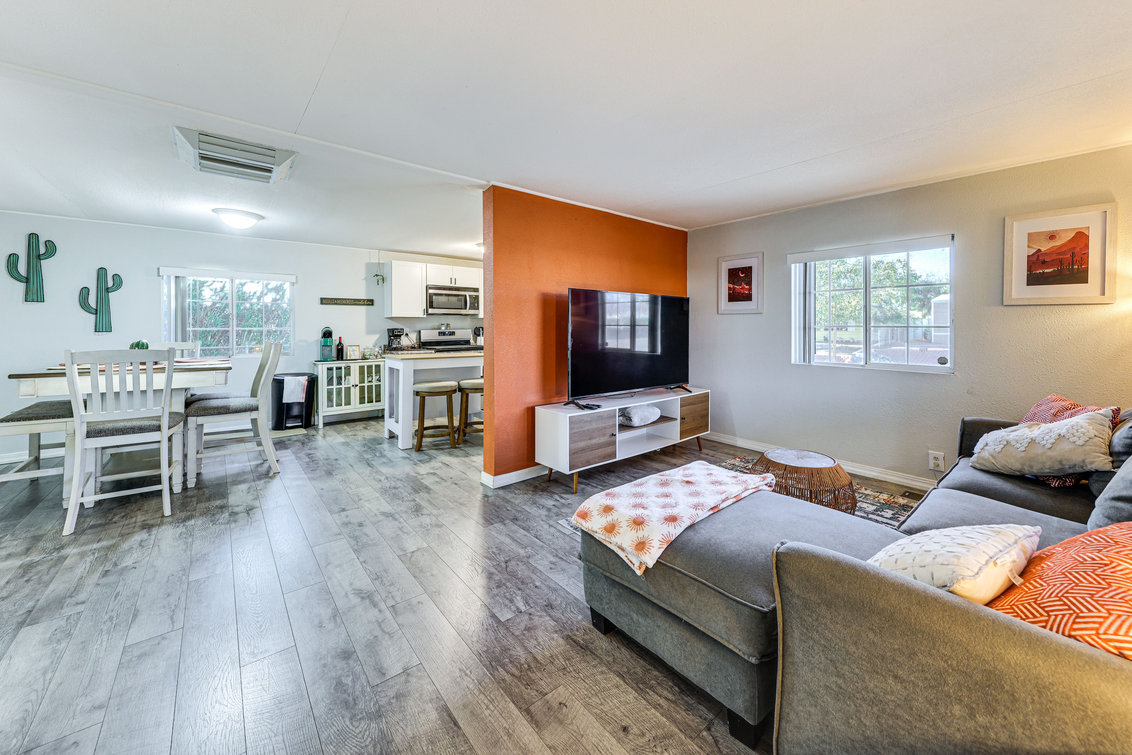 Bullhead City Vacation Rental | 3BR | 2BA | 1,038 Sq Ft | Step-Free Access