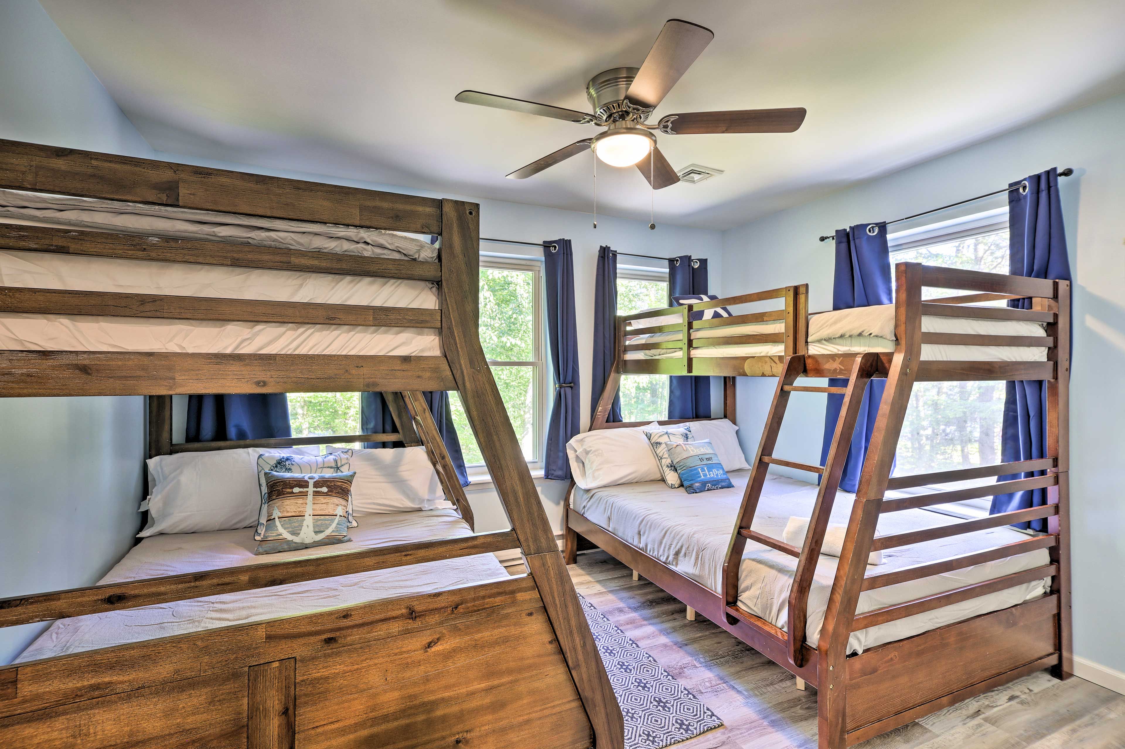 Bedroom 2 | 2 Twin/Full Bunk Beds | 2nd Floor