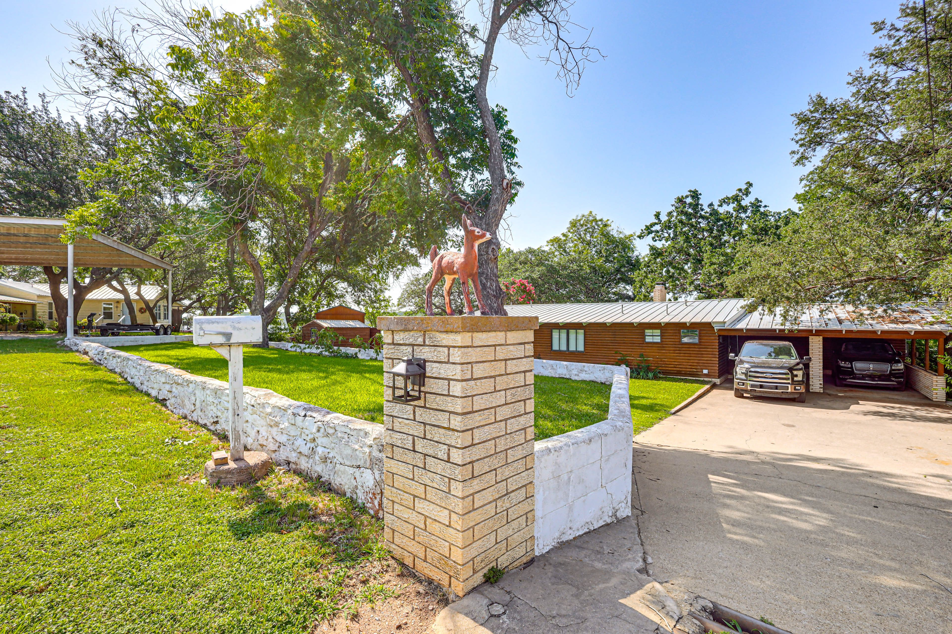 Parking | Carport (2 Vehicles)