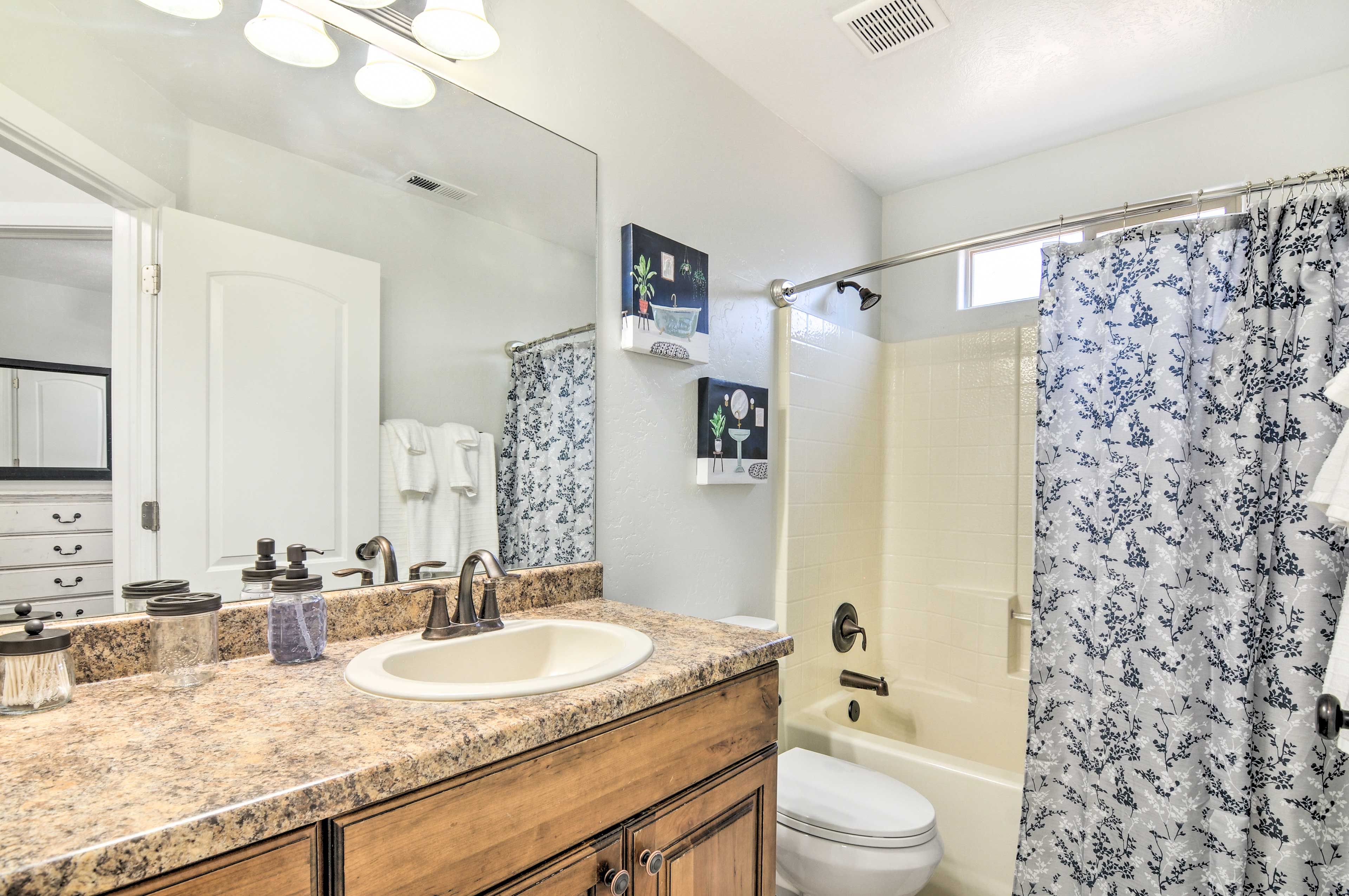 Full Bathroom | Hair Dryer