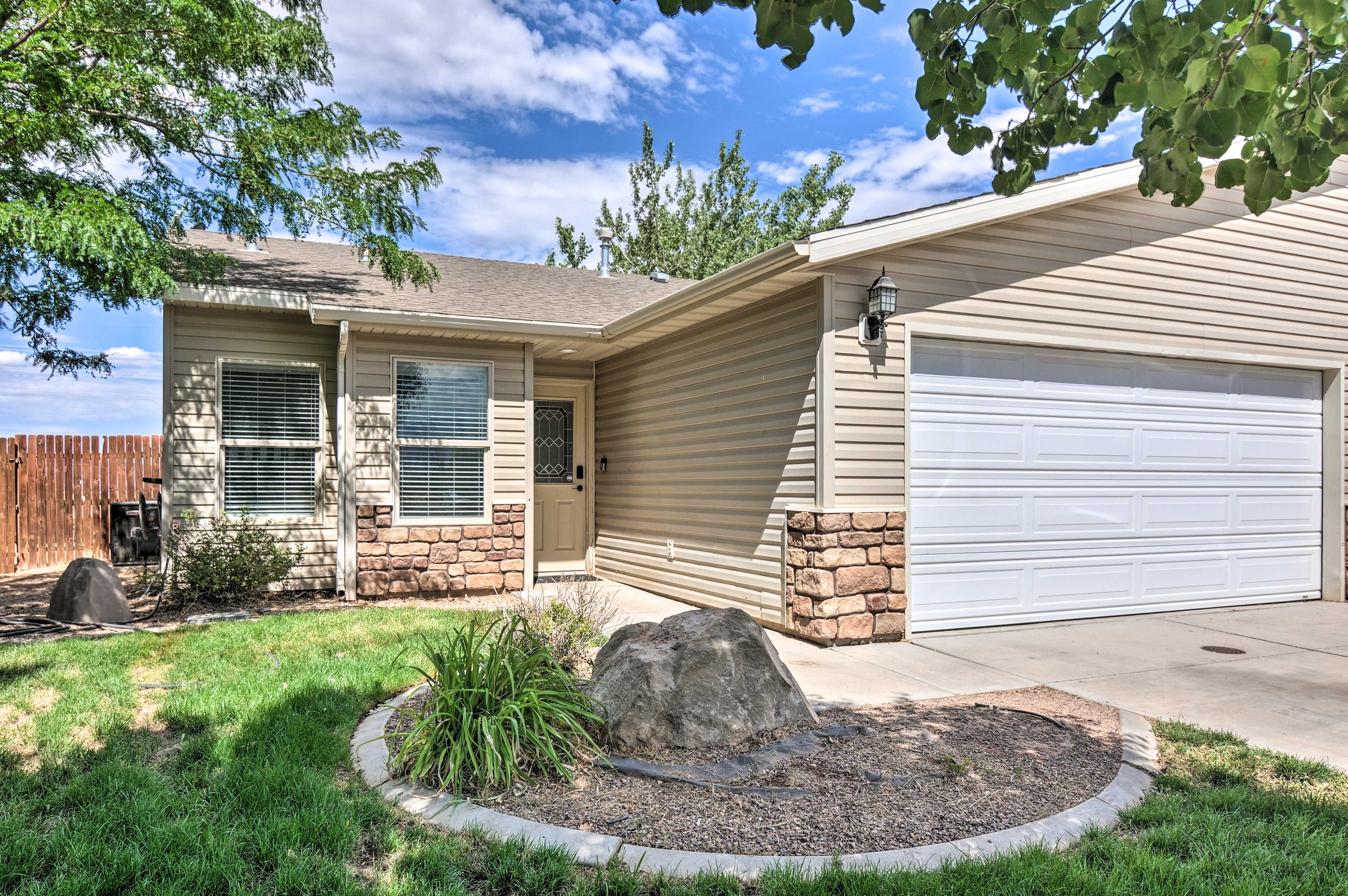 Property Exterior | Ring Doorbell | Garage & Driveway Parking (3 Total Vehicles)
