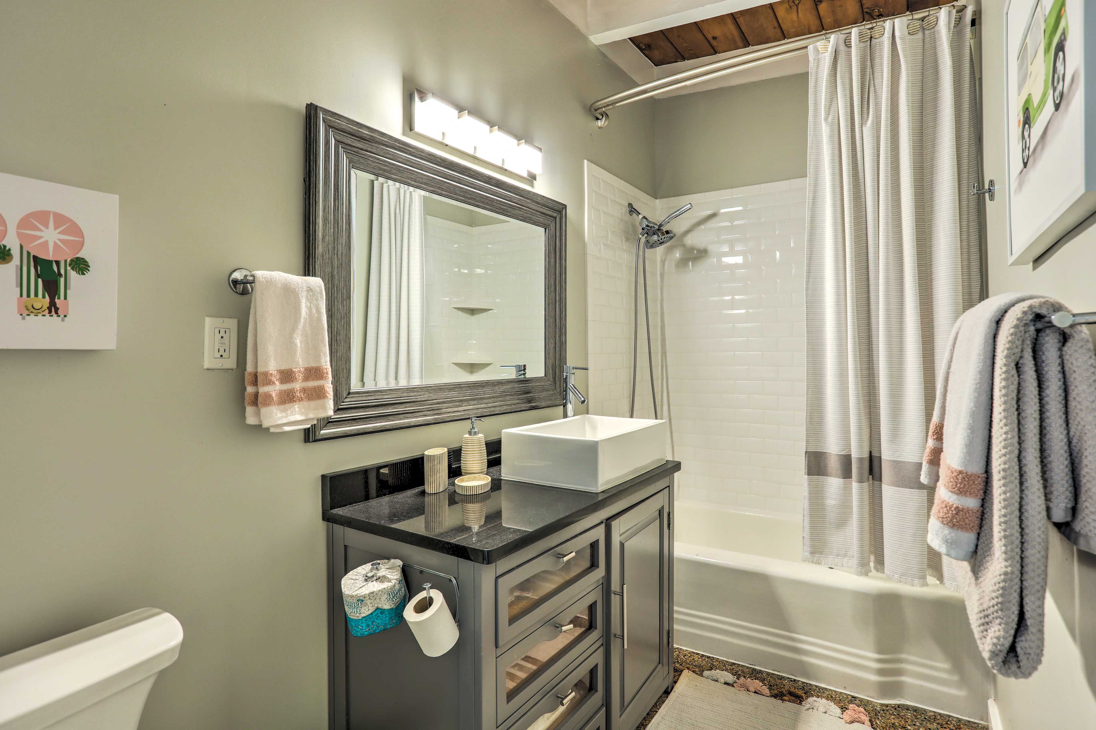 Full Bathroom