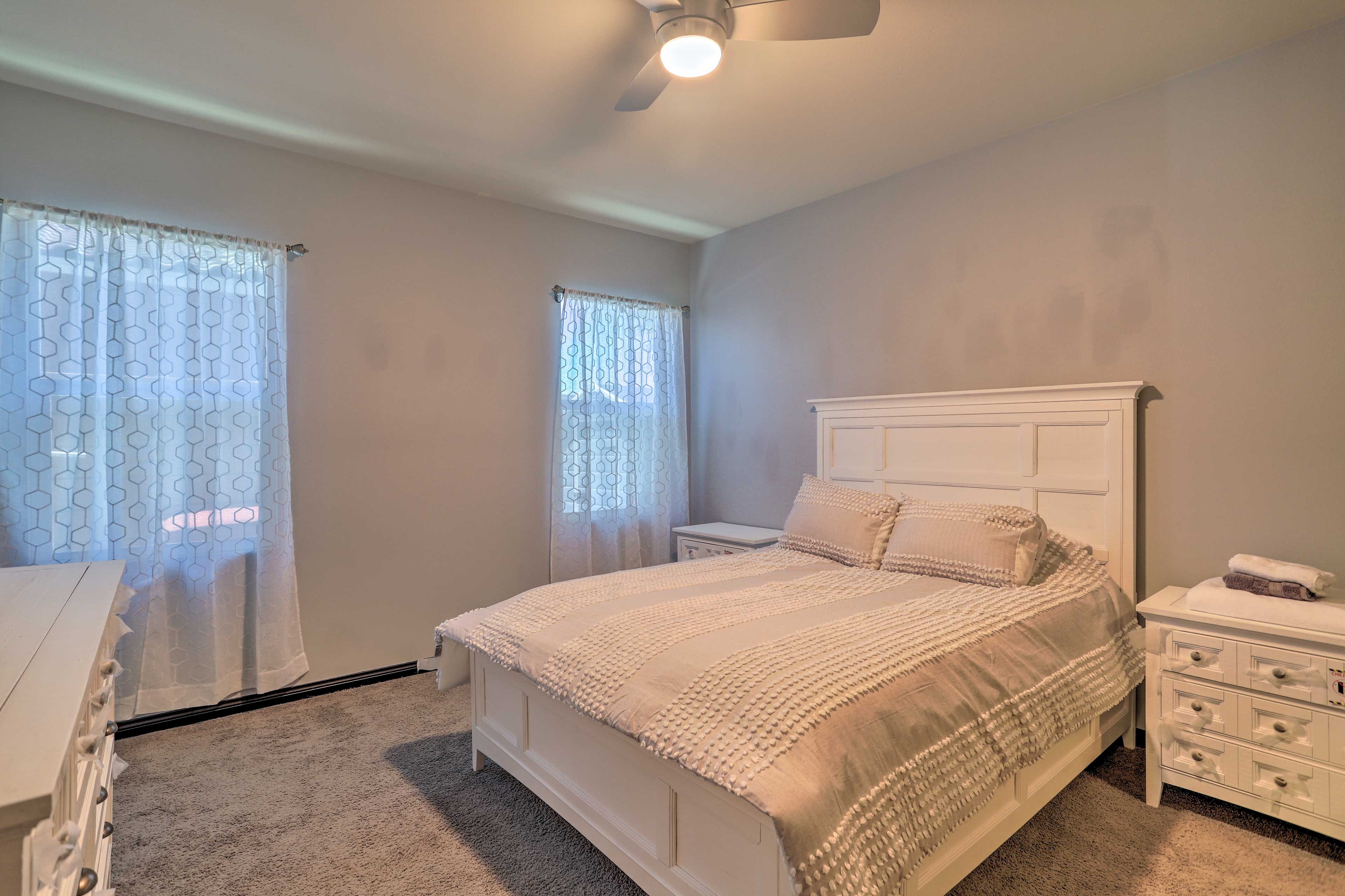 Bedroom 3 | Queen bed
