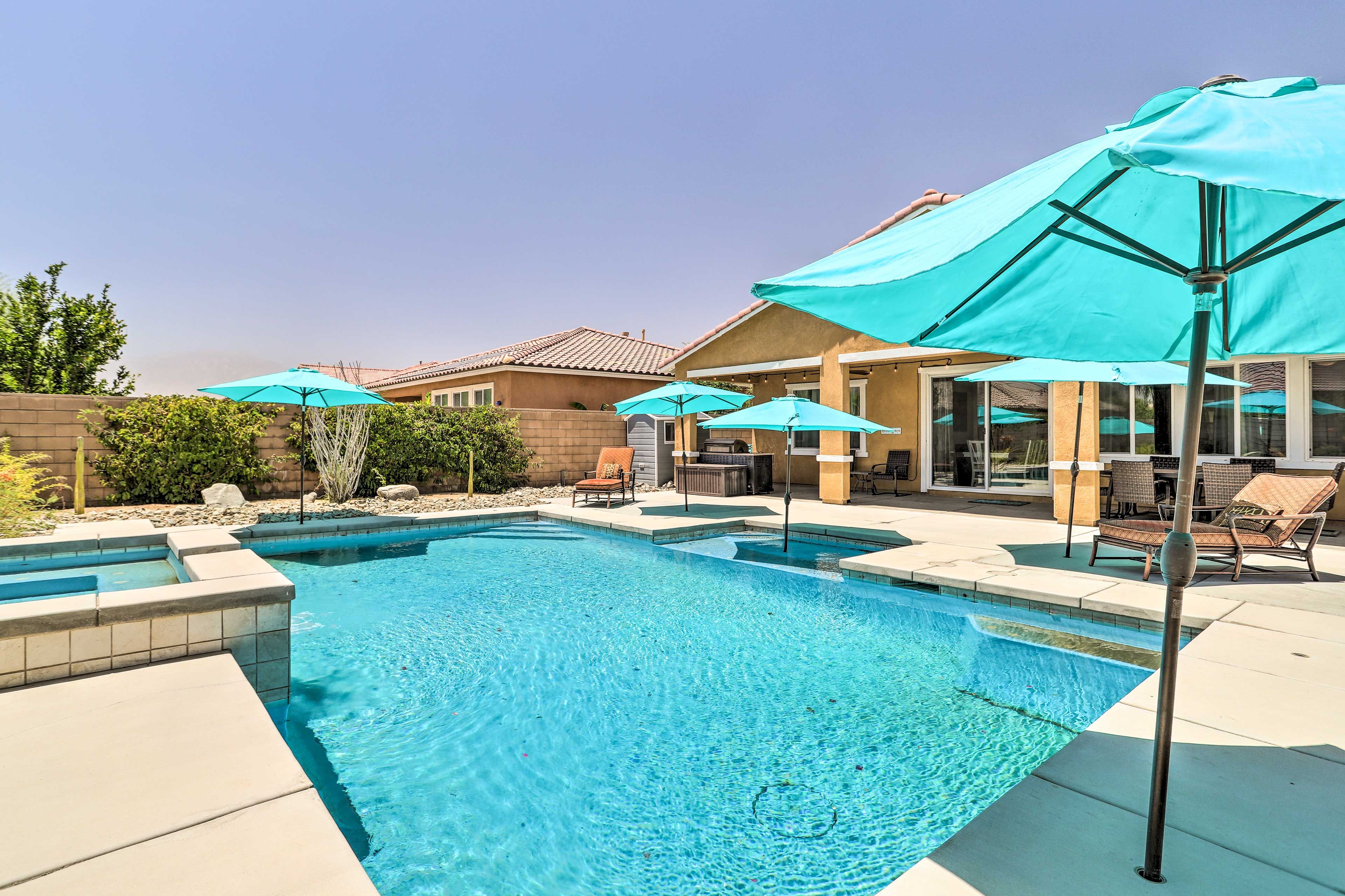 Private Pool & Spa | Lounge Furniture