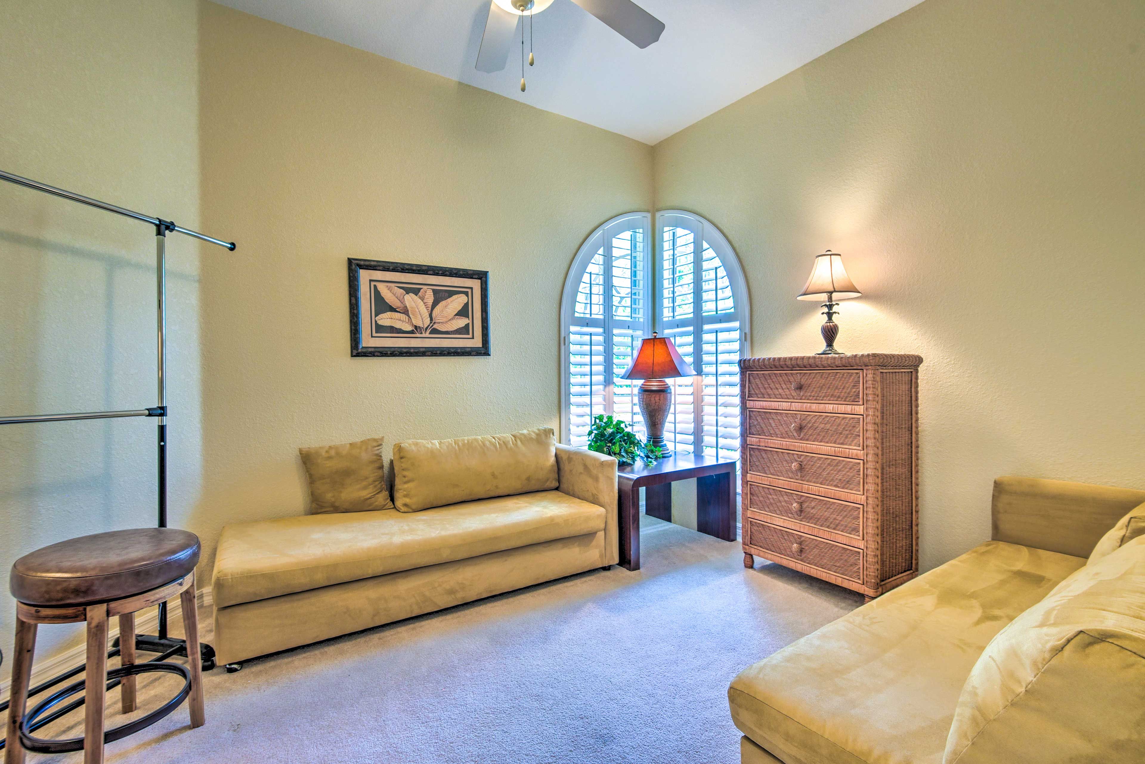 Bedroom 4 | Sleeper Sofa | Desk Workspace