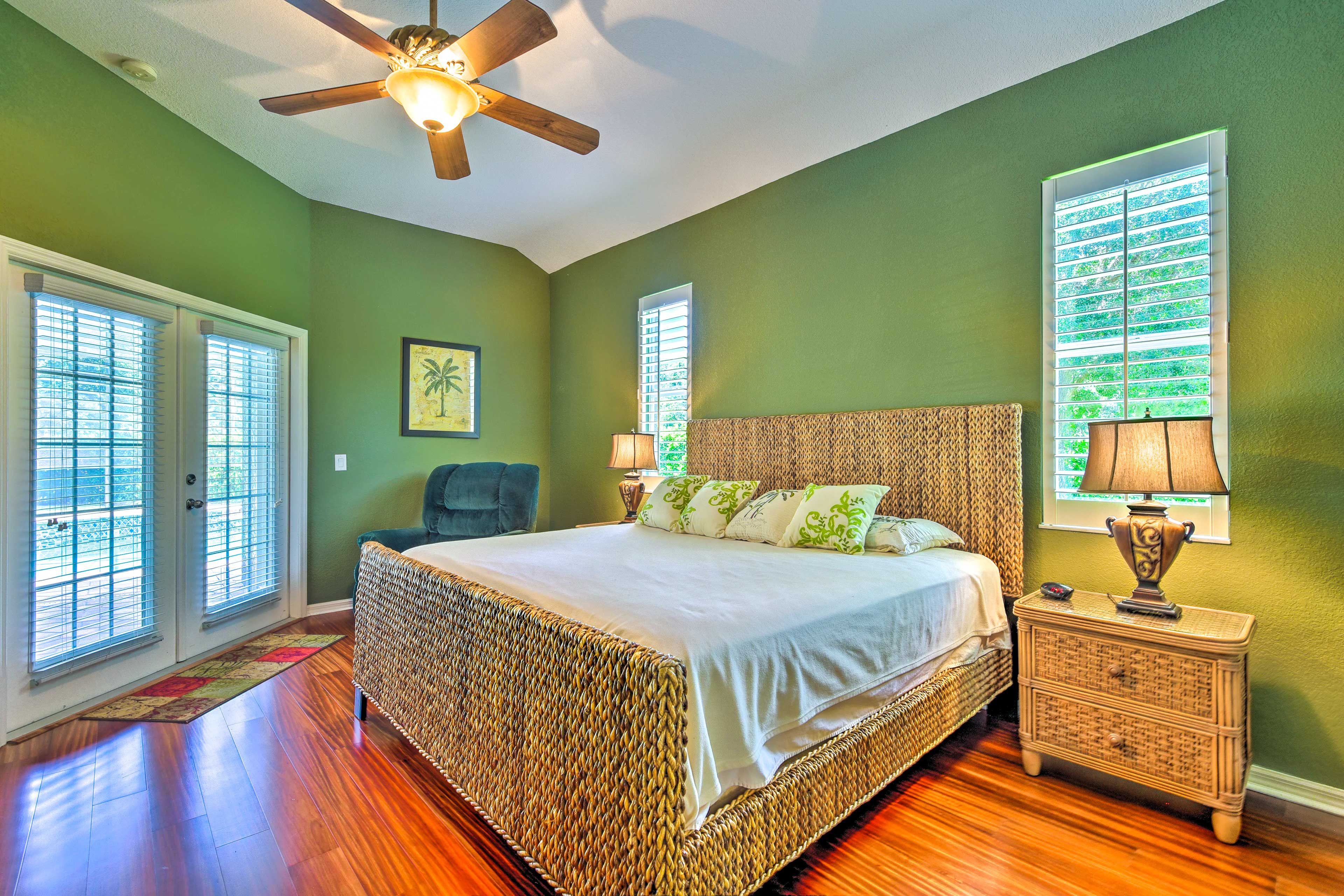 Bedroom Suite 1 | King Bed | Smart TV w/ Cable | En-Suite Bathroom