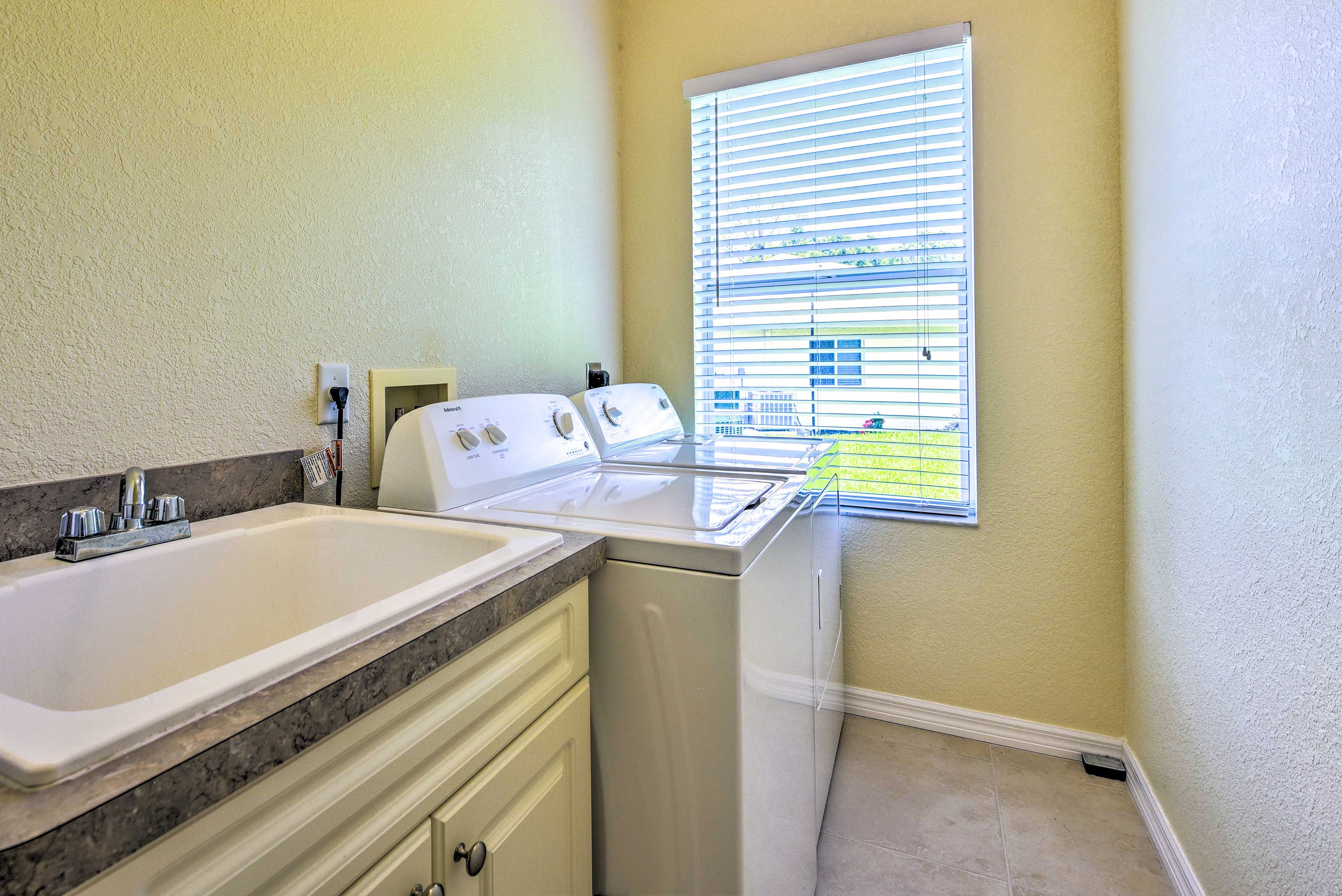 Half Bathroom | Washer/Dryer