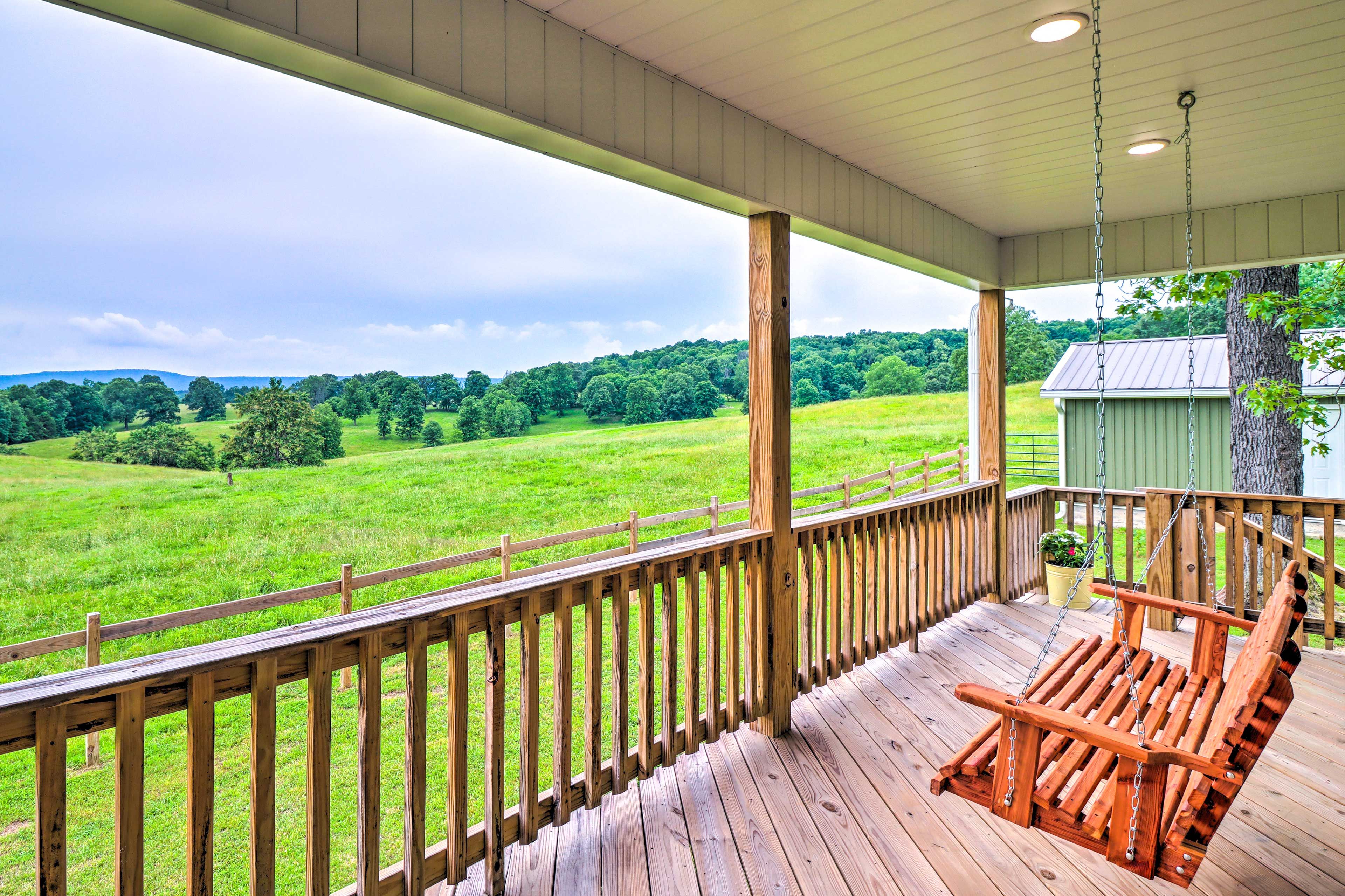 Back Porch | Pet Friendly w/ Fee