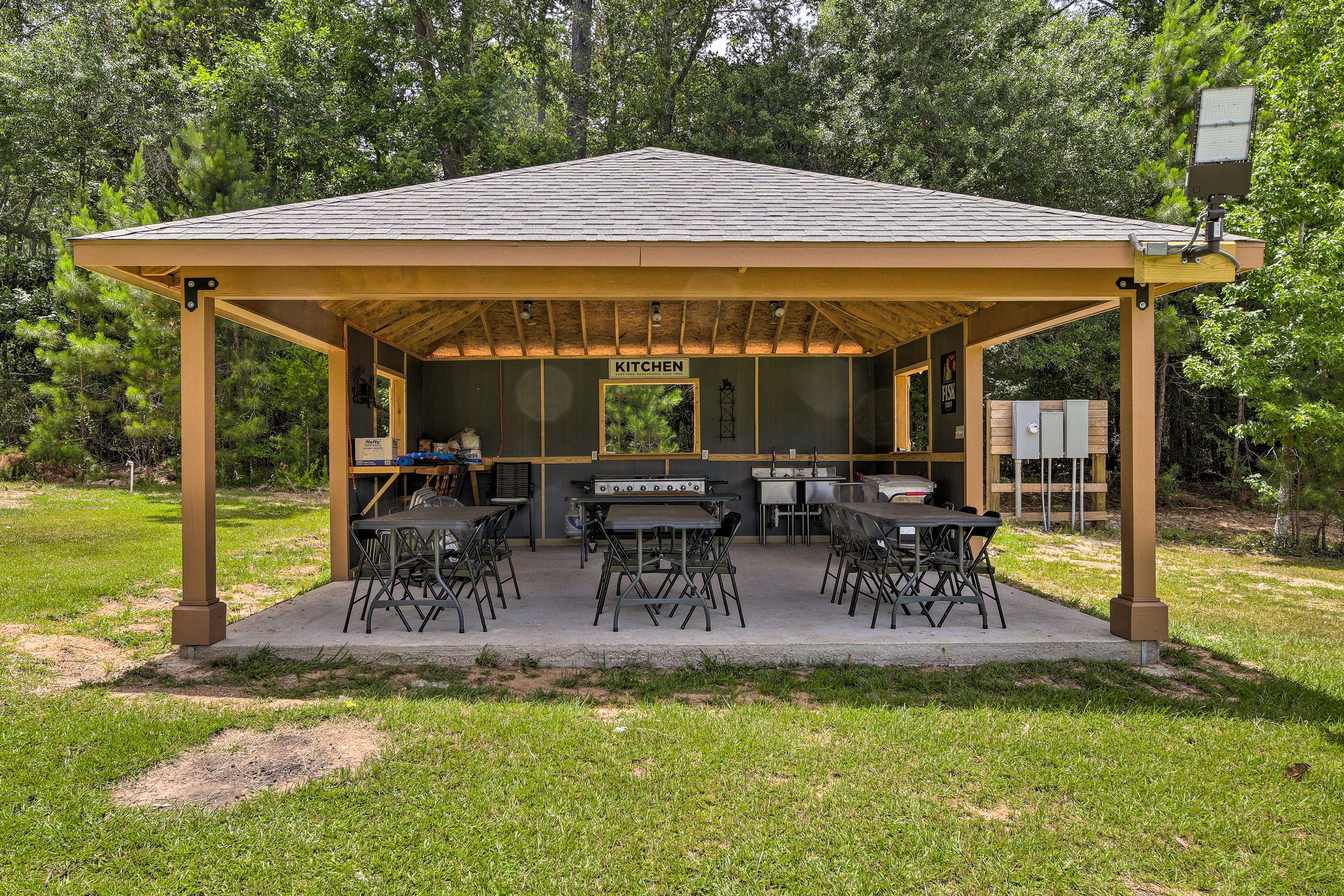 Community Pavilion | 5' Gas Grill (Propane Provided) | Crawfish Boiler