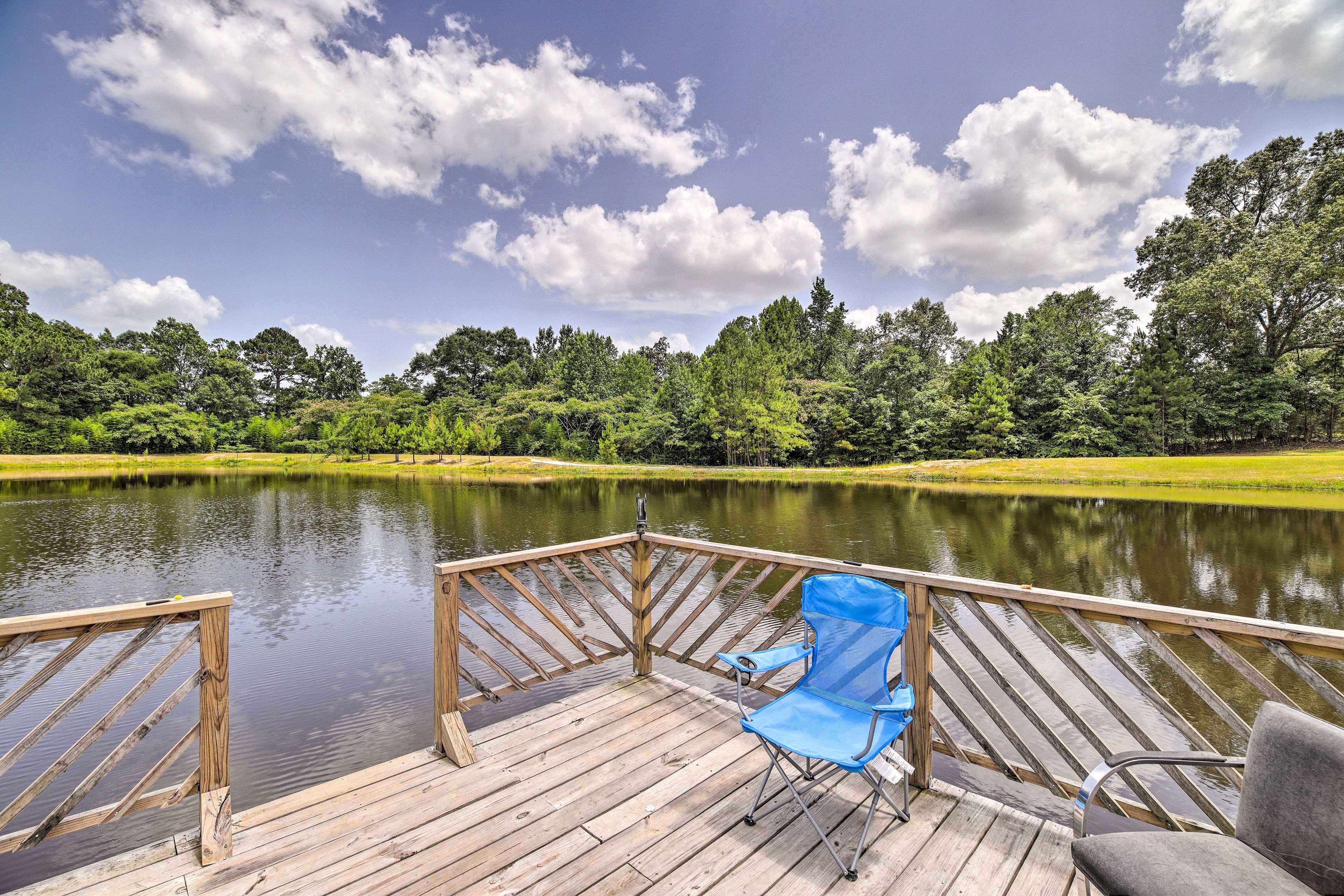 Lake Access On-Site | Fishing Dock