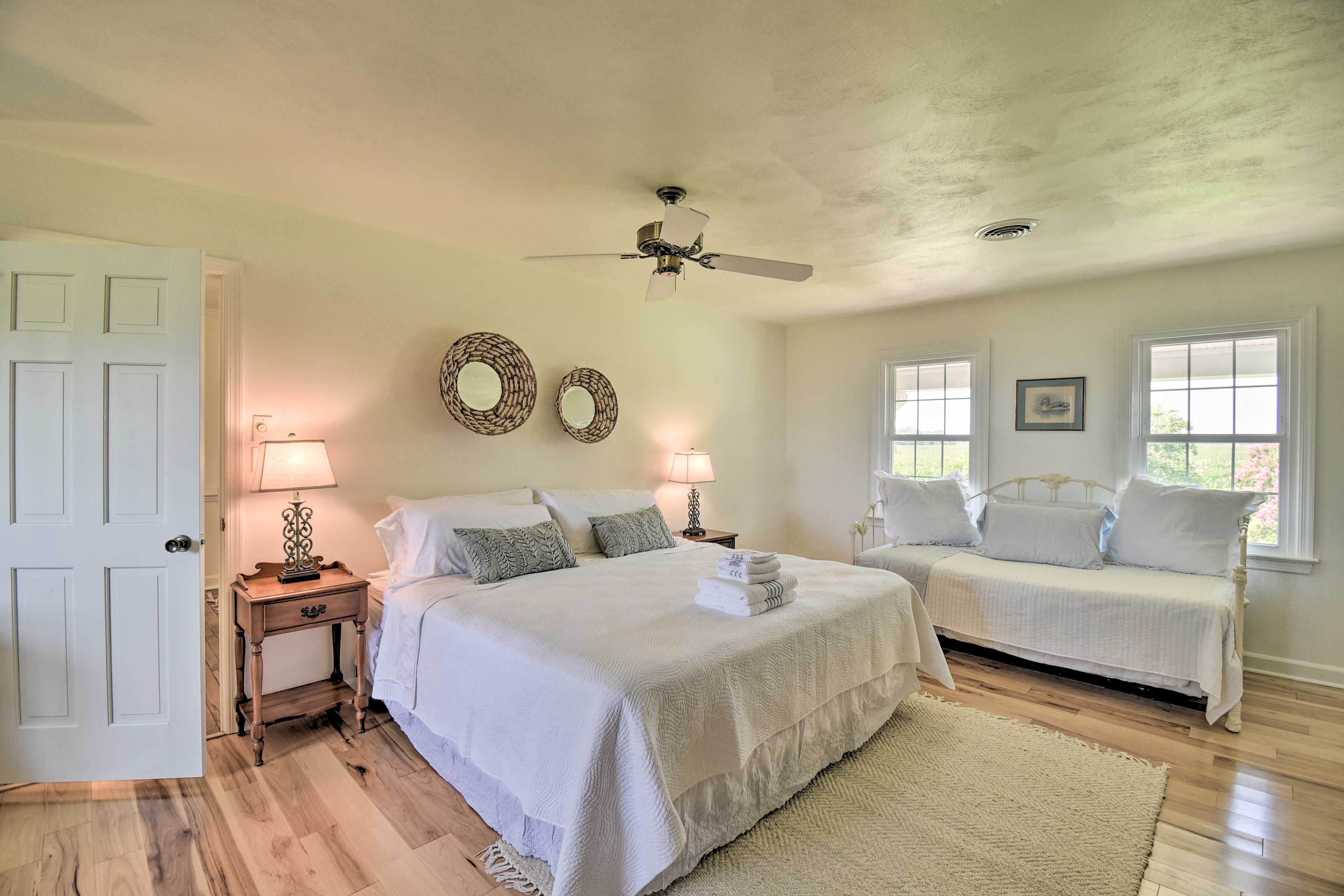 Bedroom 2 | King Bed | Twin Daybed w/ Twin Trundle | 2nd Floor