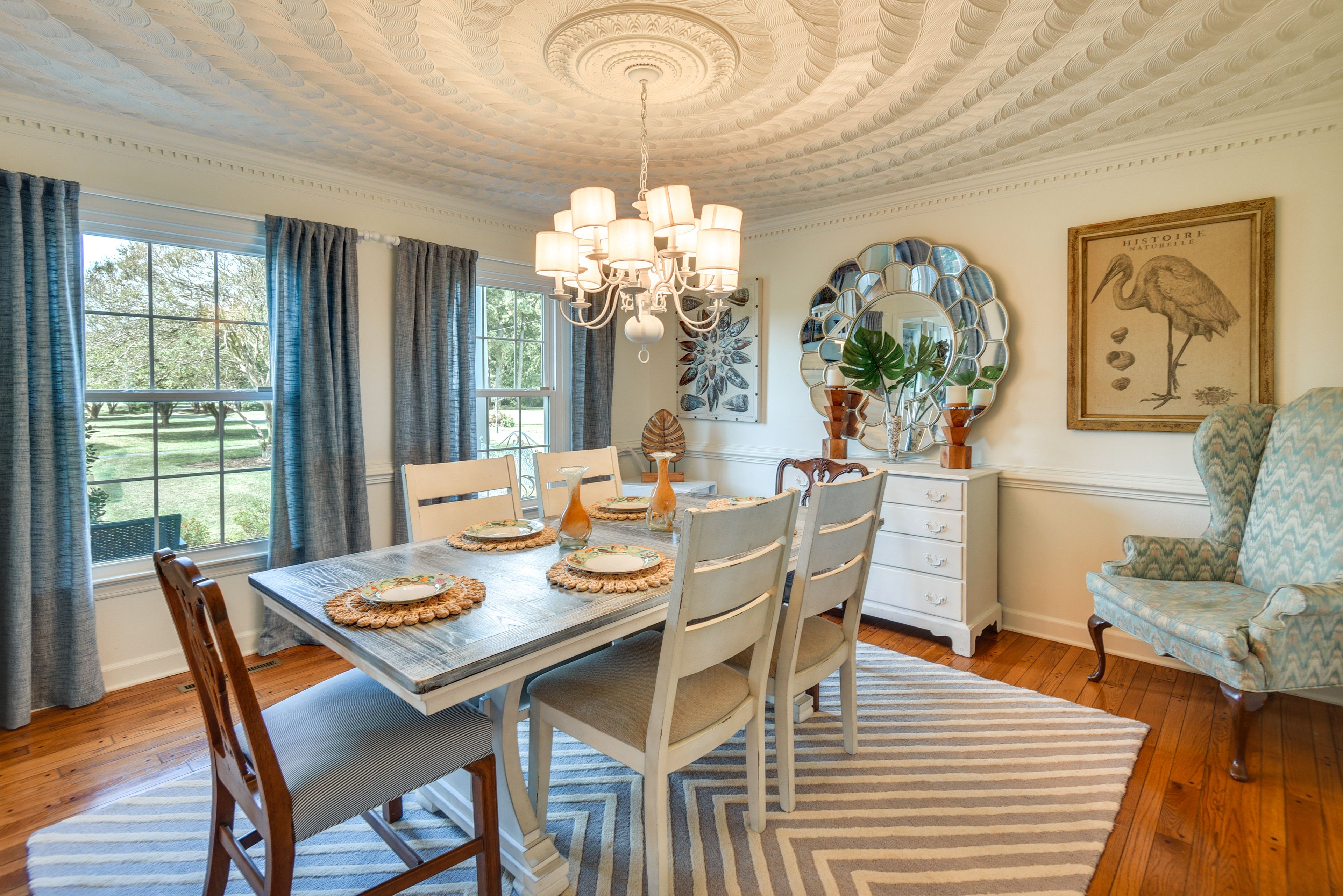 Formal Dining Room | Dishware & Flatware Provided