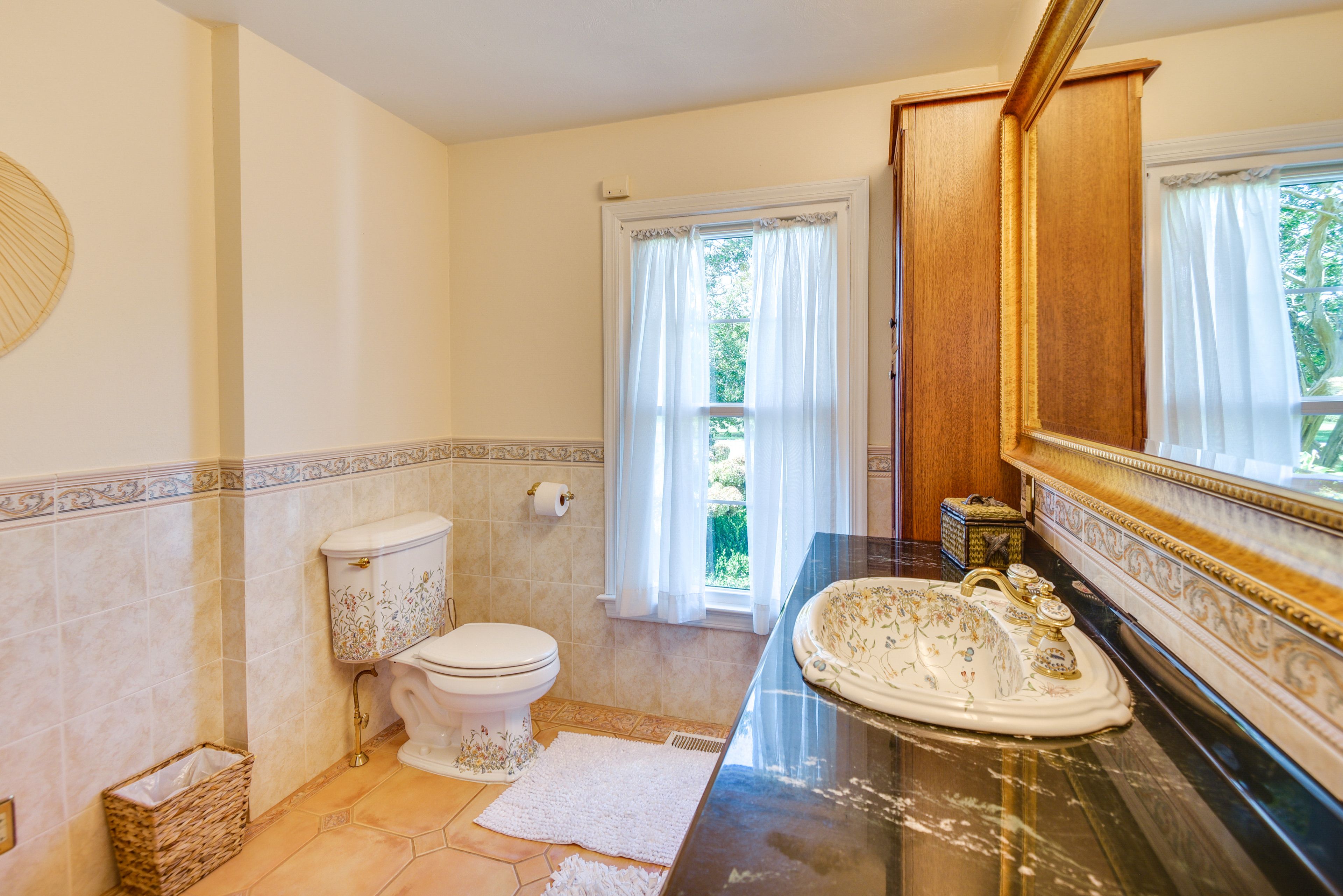 En-Suite Bathroom | Complimentary Toiletries