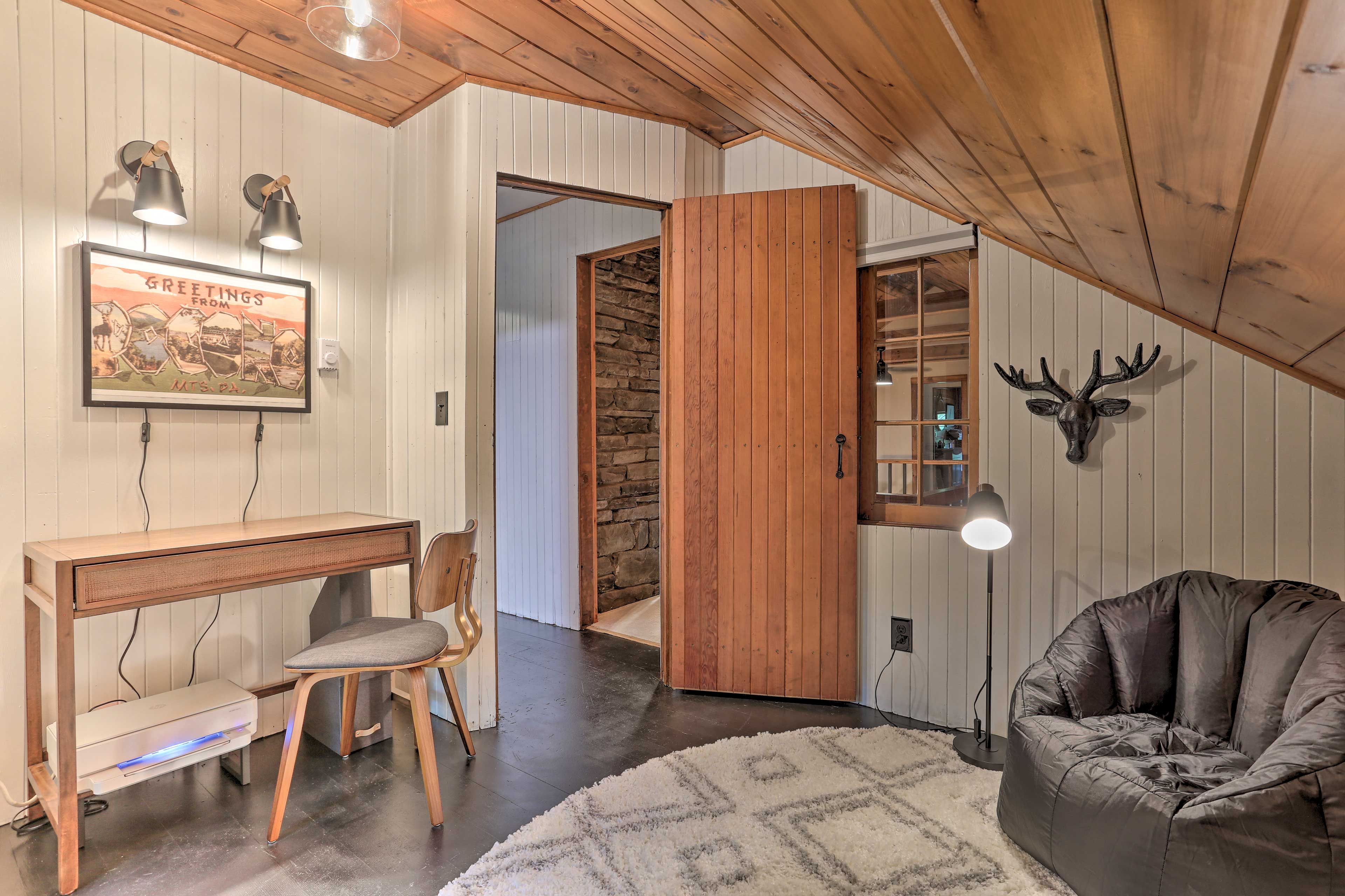 Den/Office | Workspace