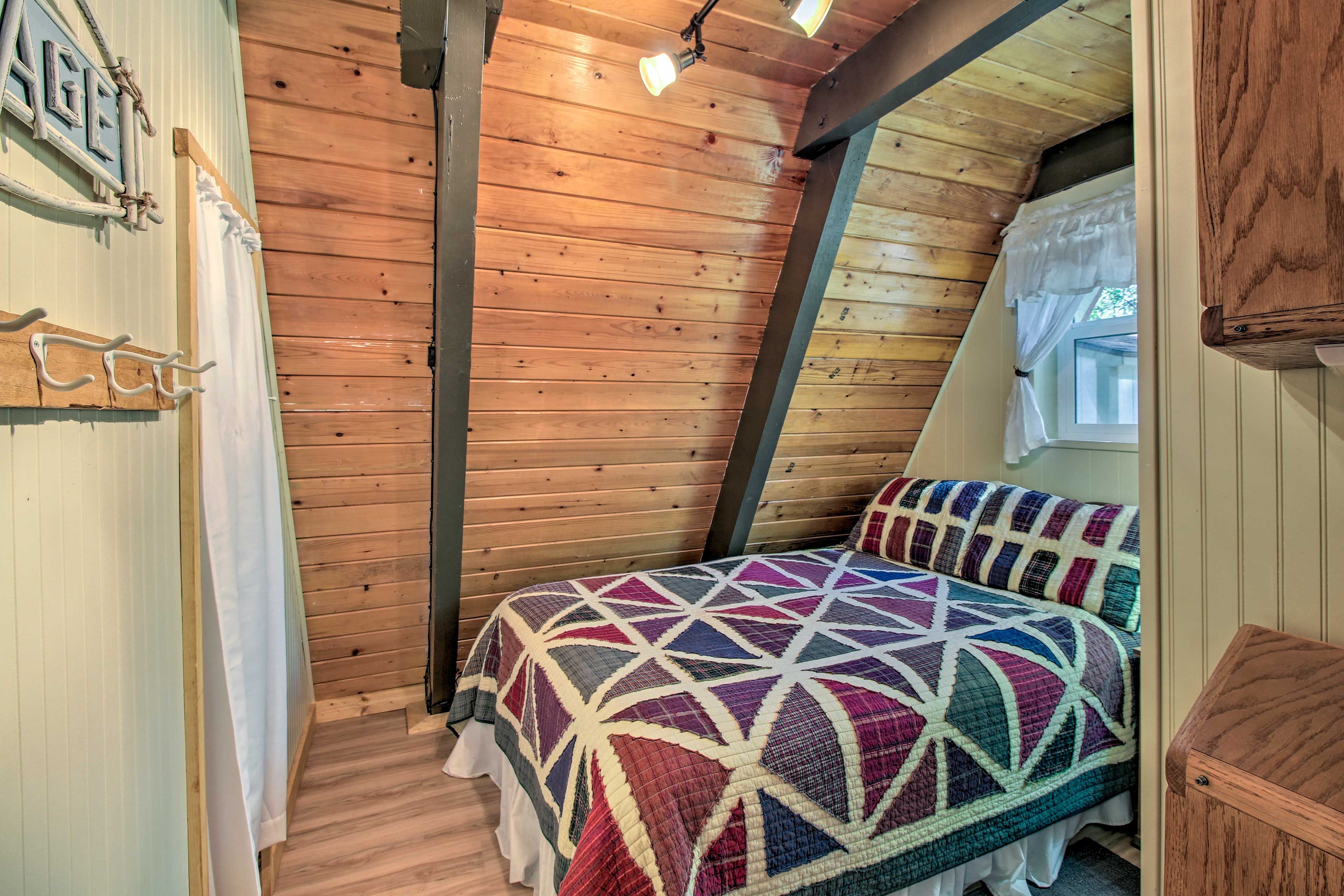 Bedroom 1 | Queen Bed | Lower Level