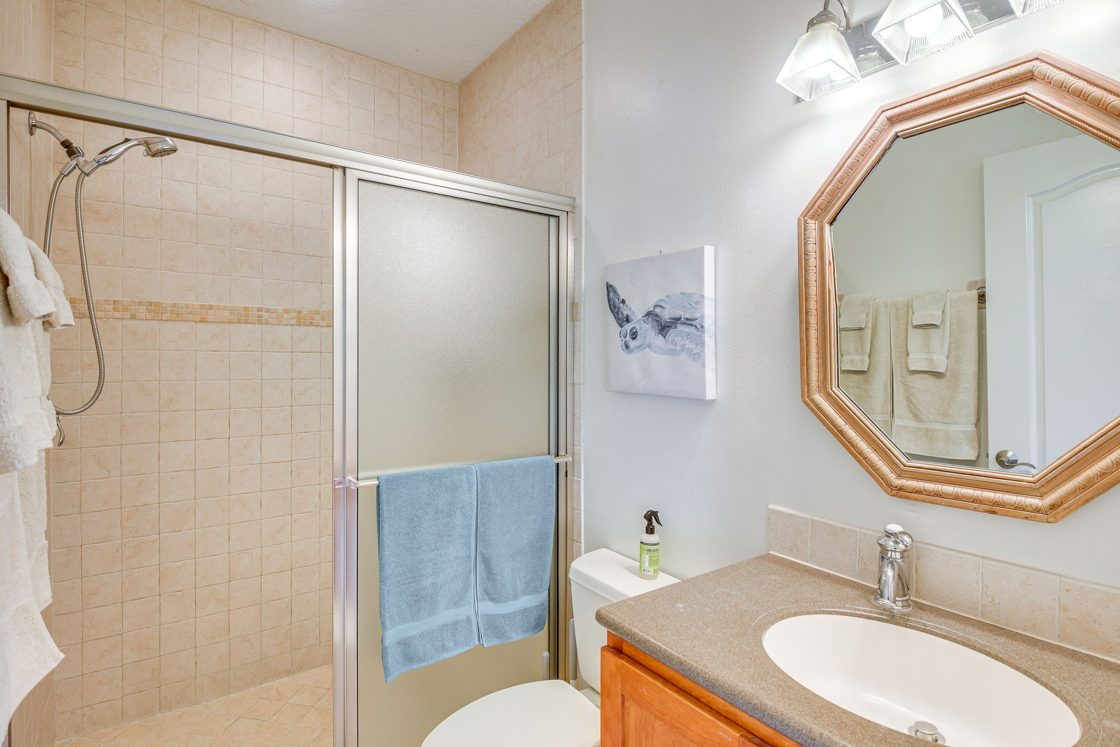 Full Bath | Towels