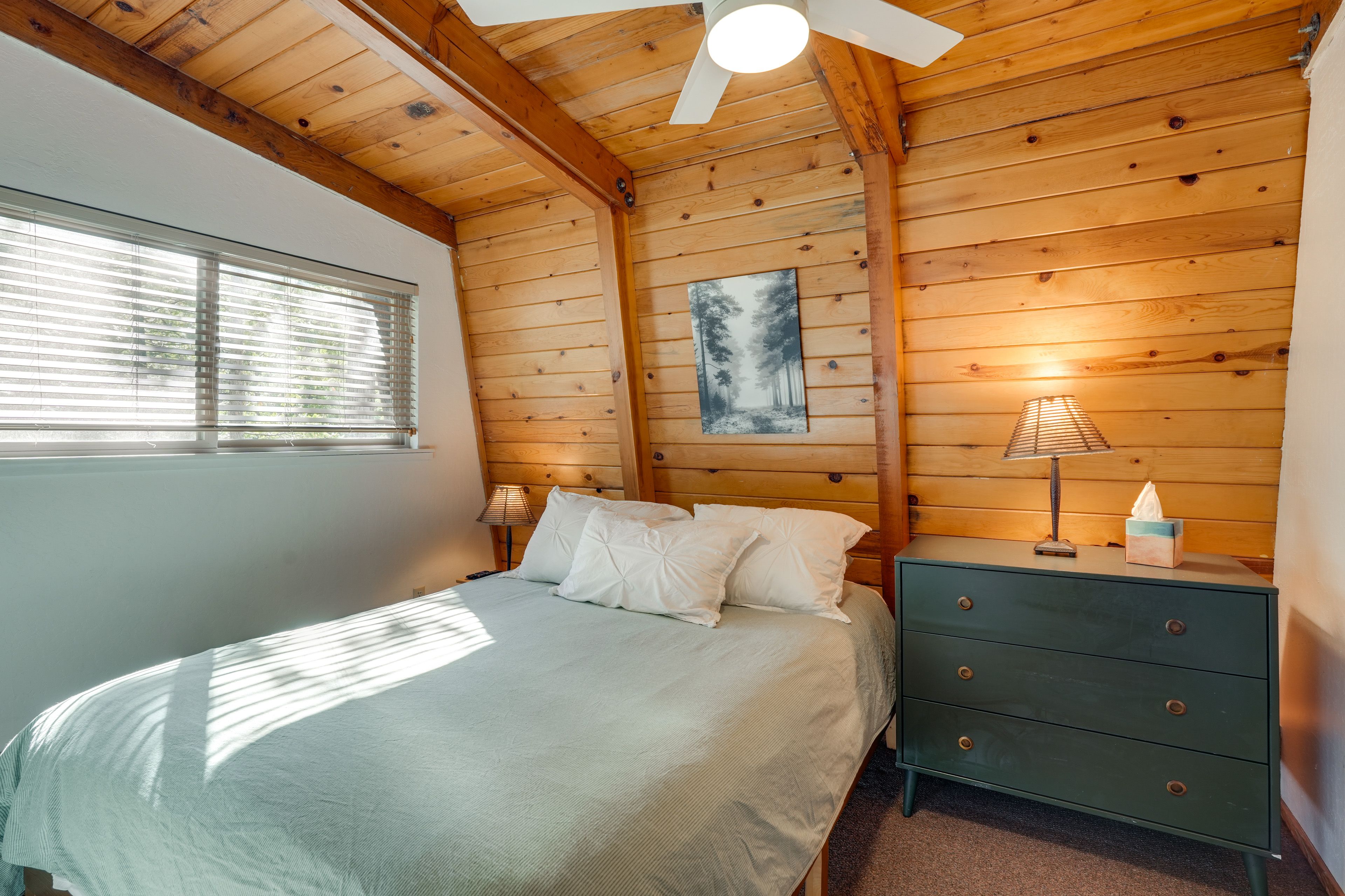 Bedroom 3 | Queen Bed | 1st Floor