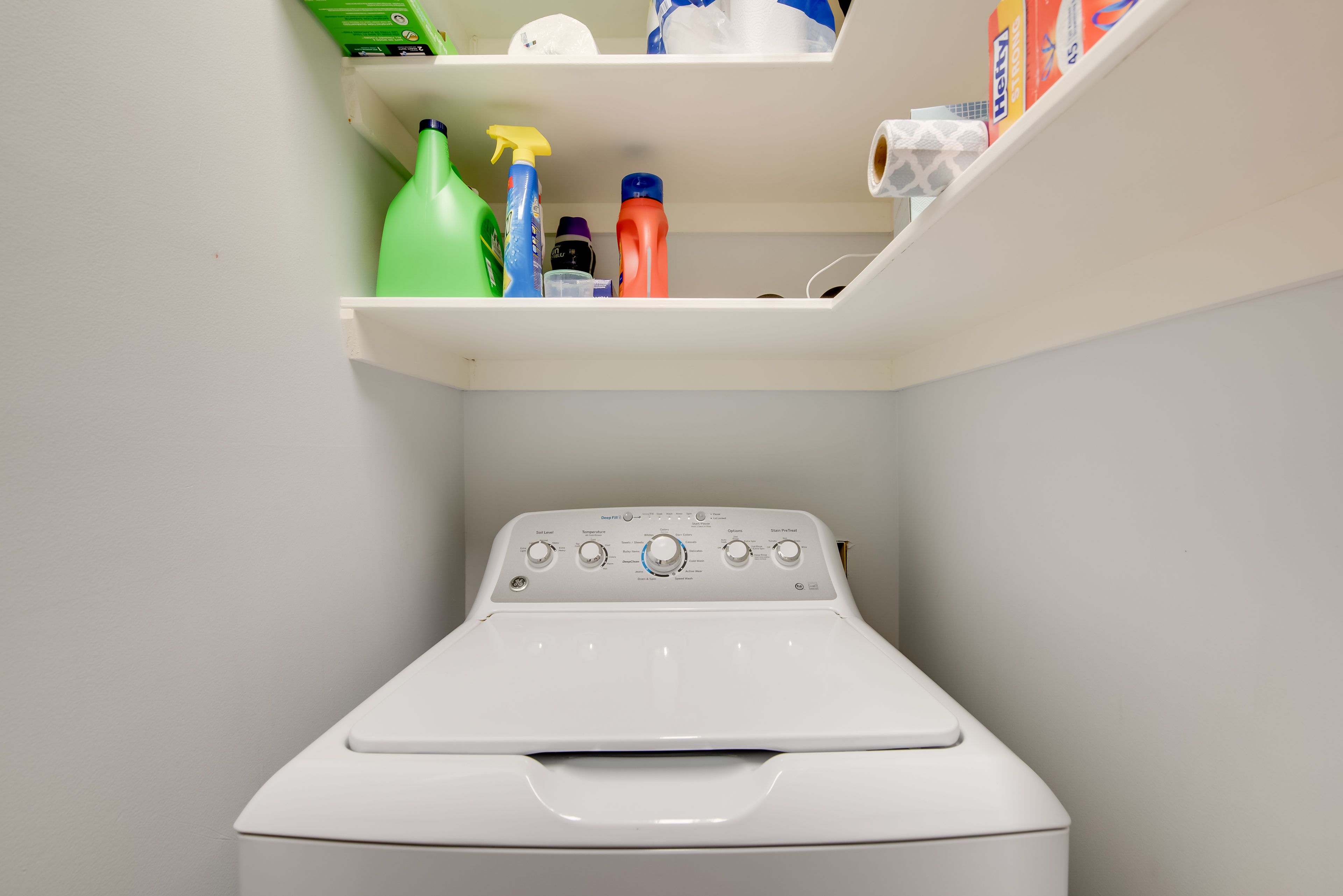 Laundry Room | Washer & Dryer