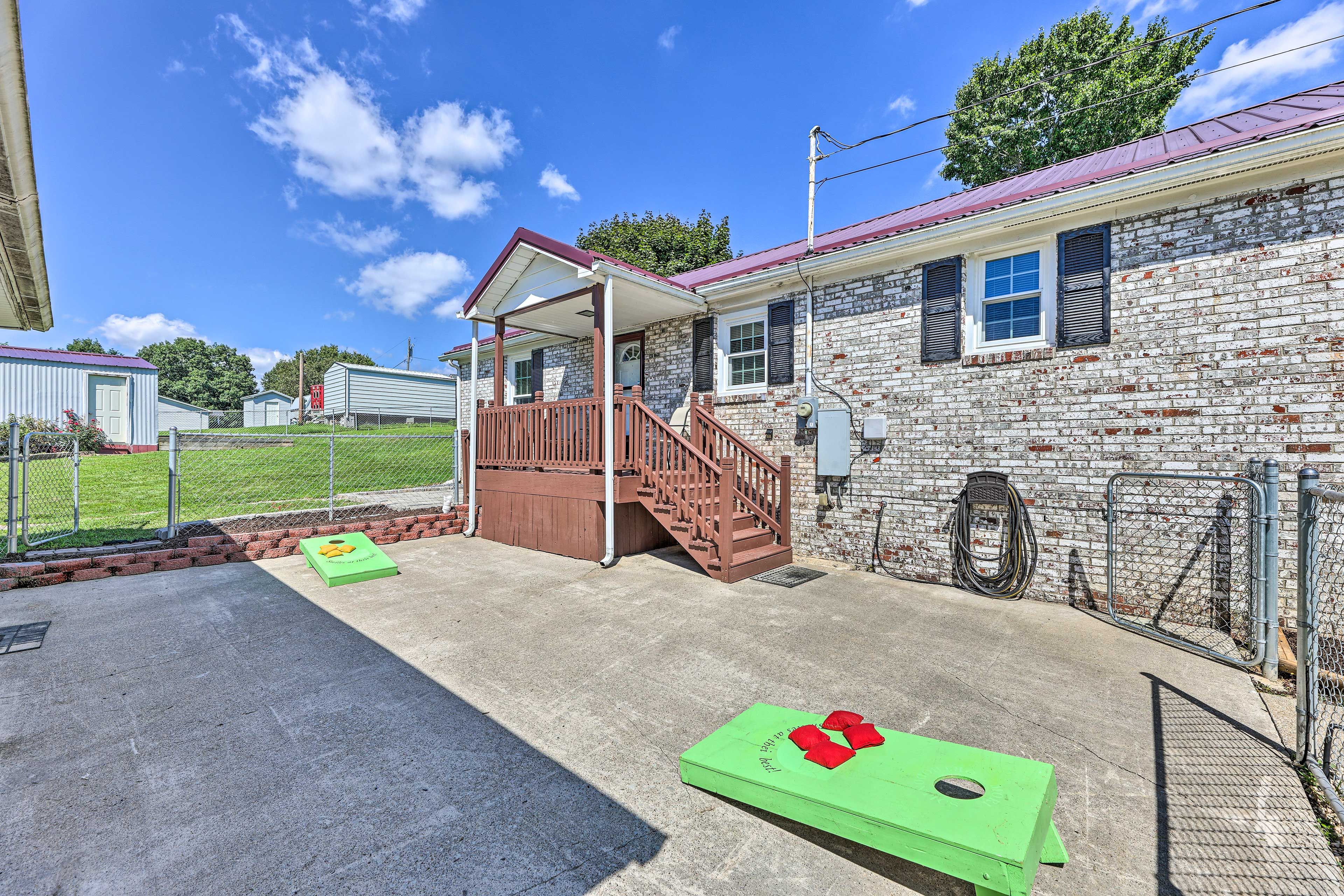 BBQ Patio | Gas Grill | 0.38-Acre Fenced Backyard