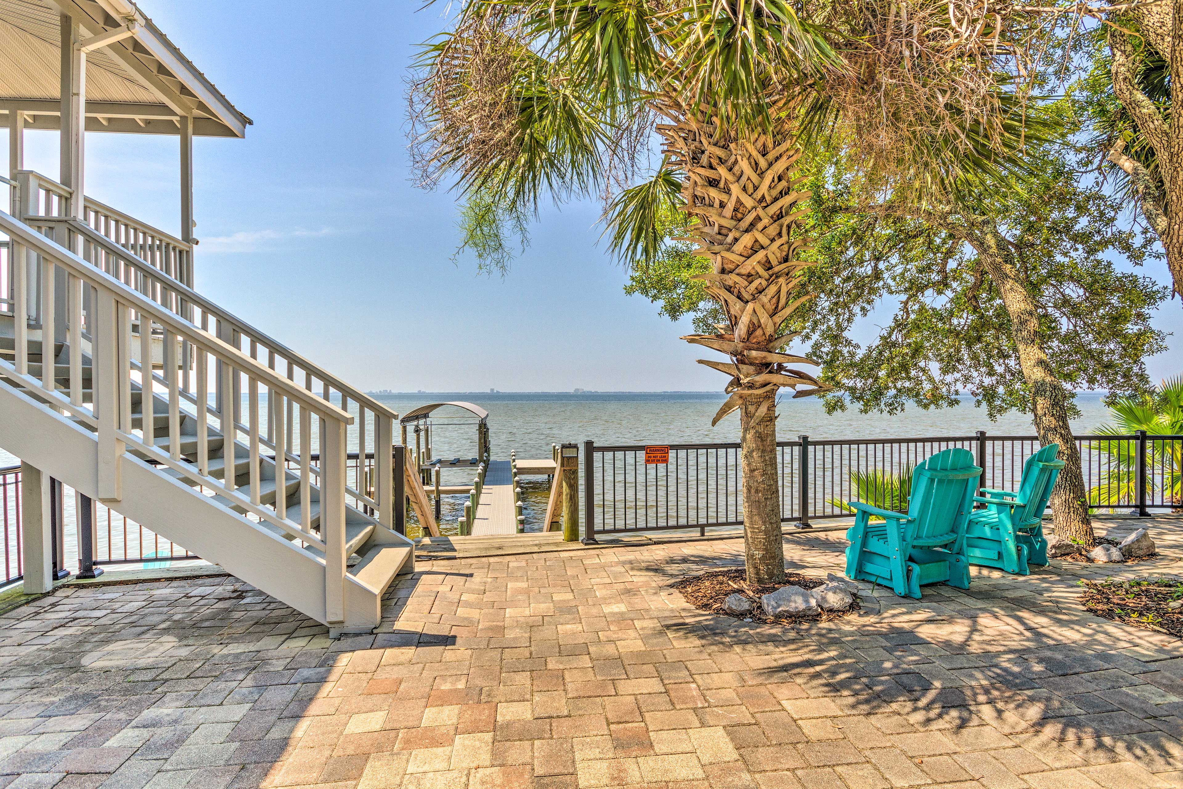 Deck | Private Dock | Fire Pit | Charcoal Grill