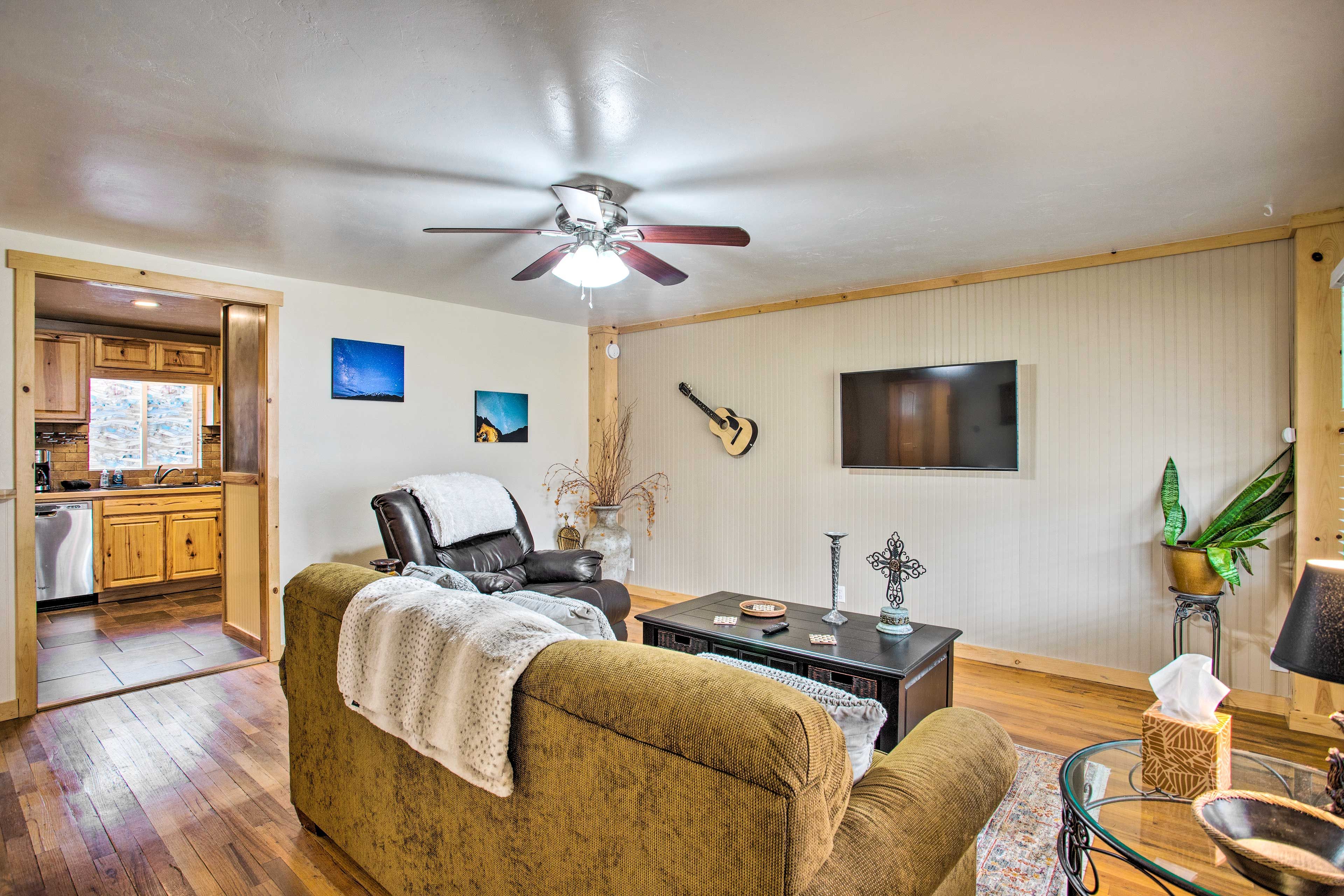 Fruita Vacation Rental | 2BR | 1BA | 937 Sq Ft | 3 Stairs Required to Enter