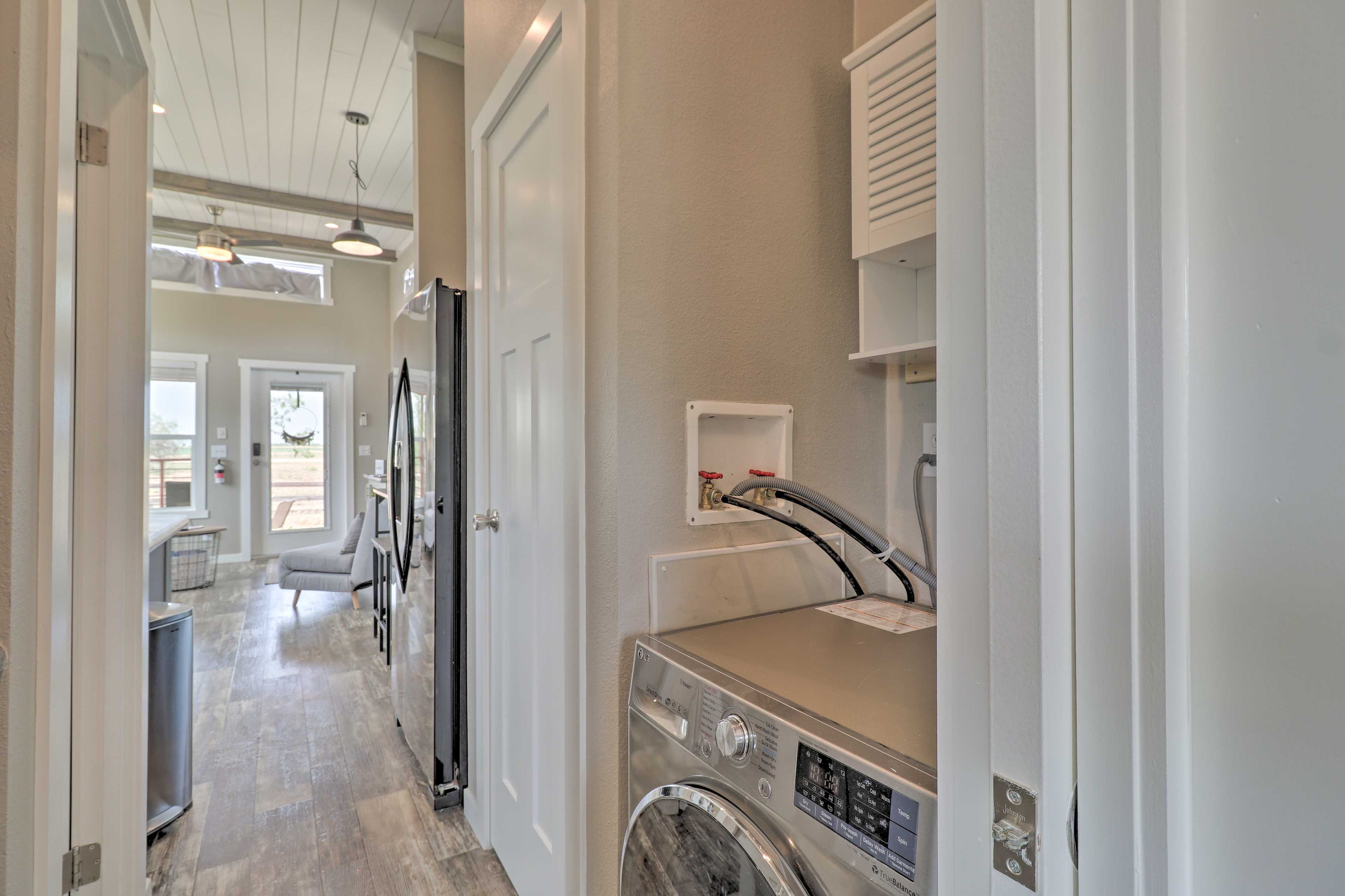 2-In-1 Washer & Dryer