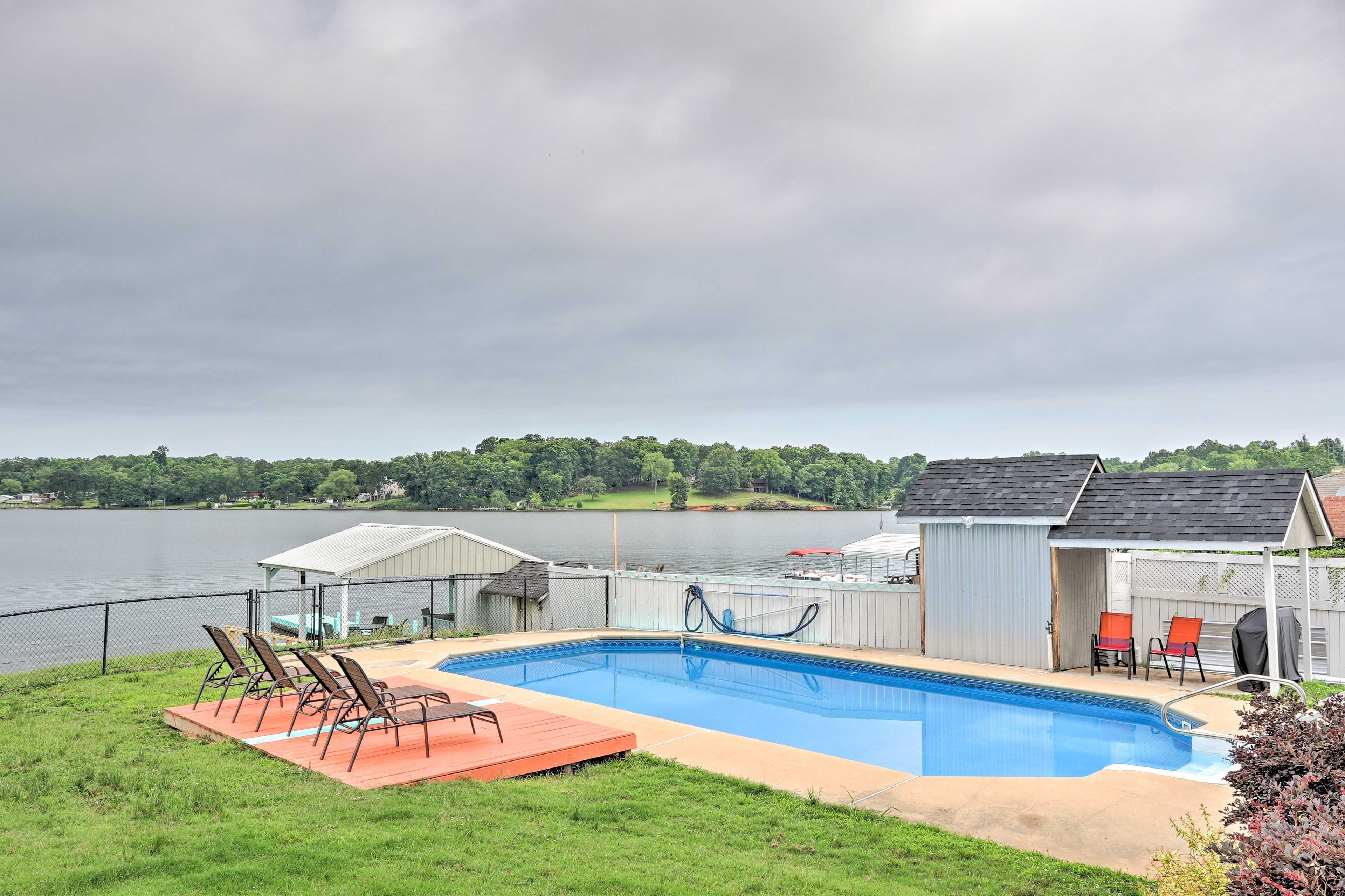 Large Private Backyard | Saltwater Pool