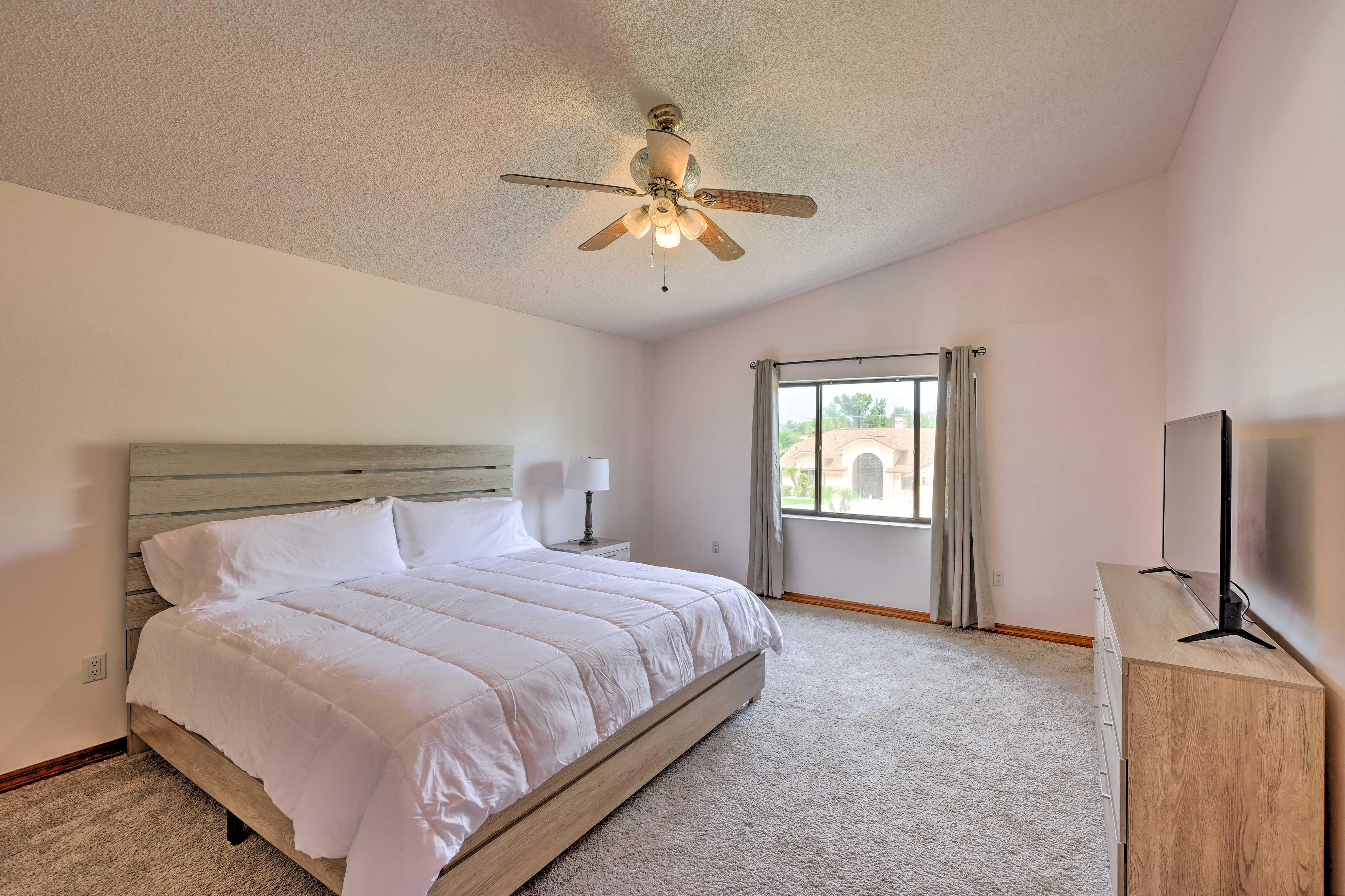 Bedroom 2 | King Bed | 2nd Floor | Stairs Required | En-Suite Bathroom