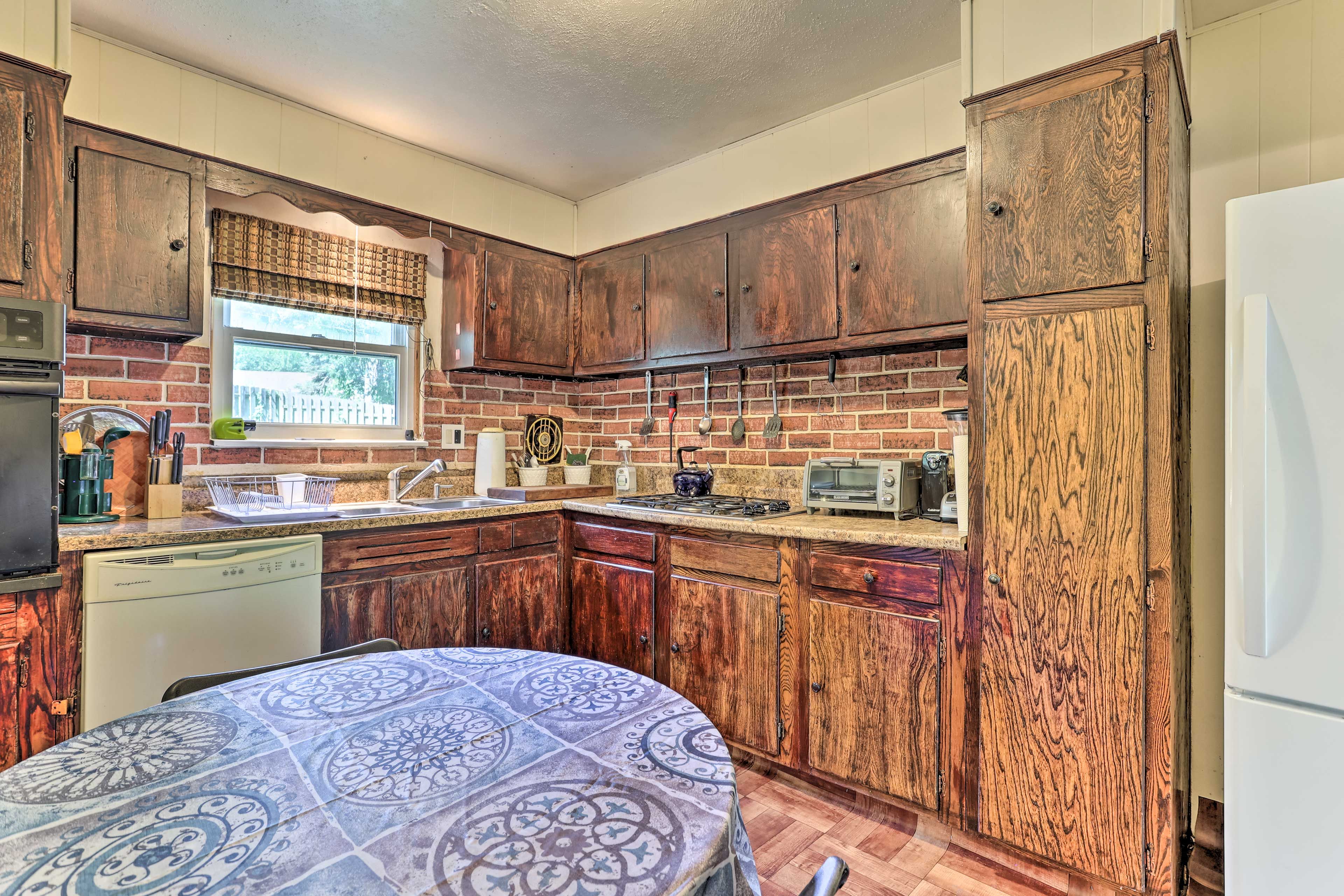 Kitchen | 1st Floor | Spices | Drip Coffee Maker