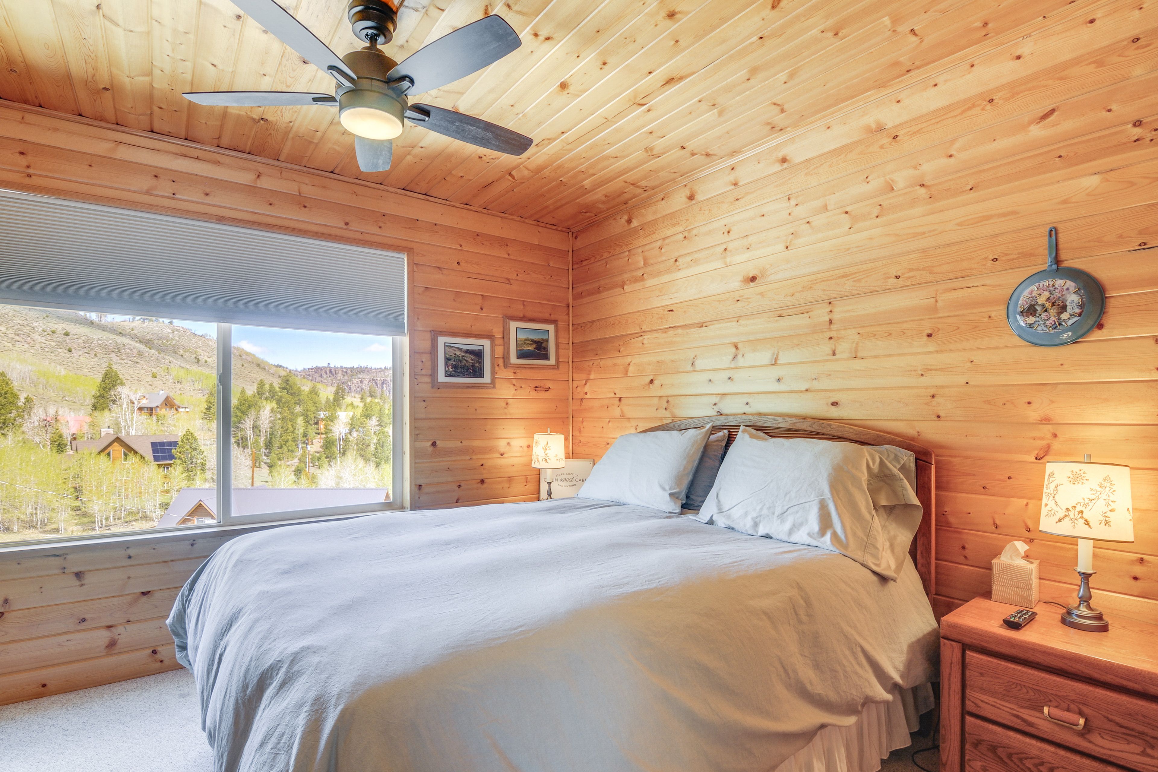 Bedroom 2 | Queen Bed | Upper Level | Smart TV