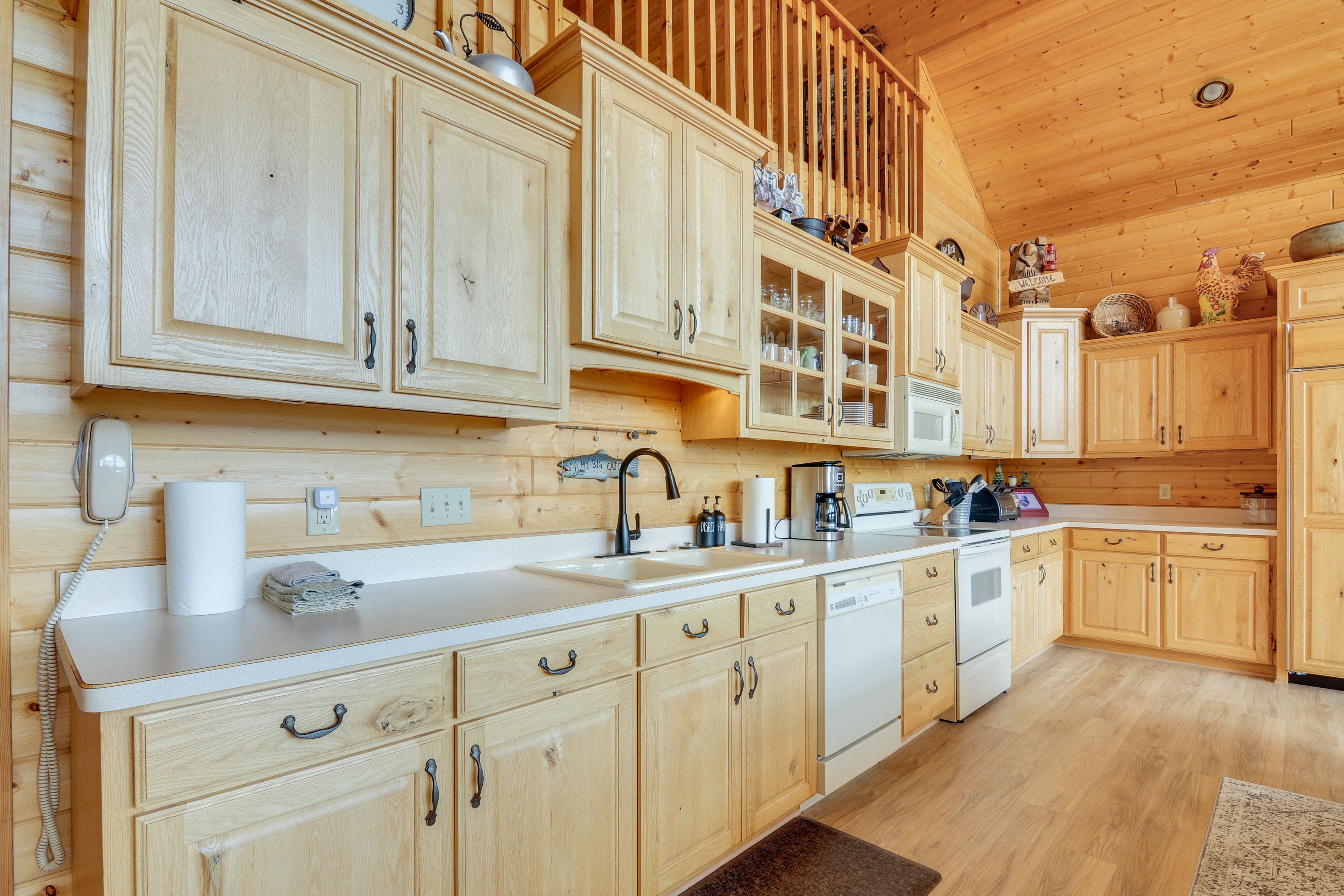 Kitchen | Main Floor