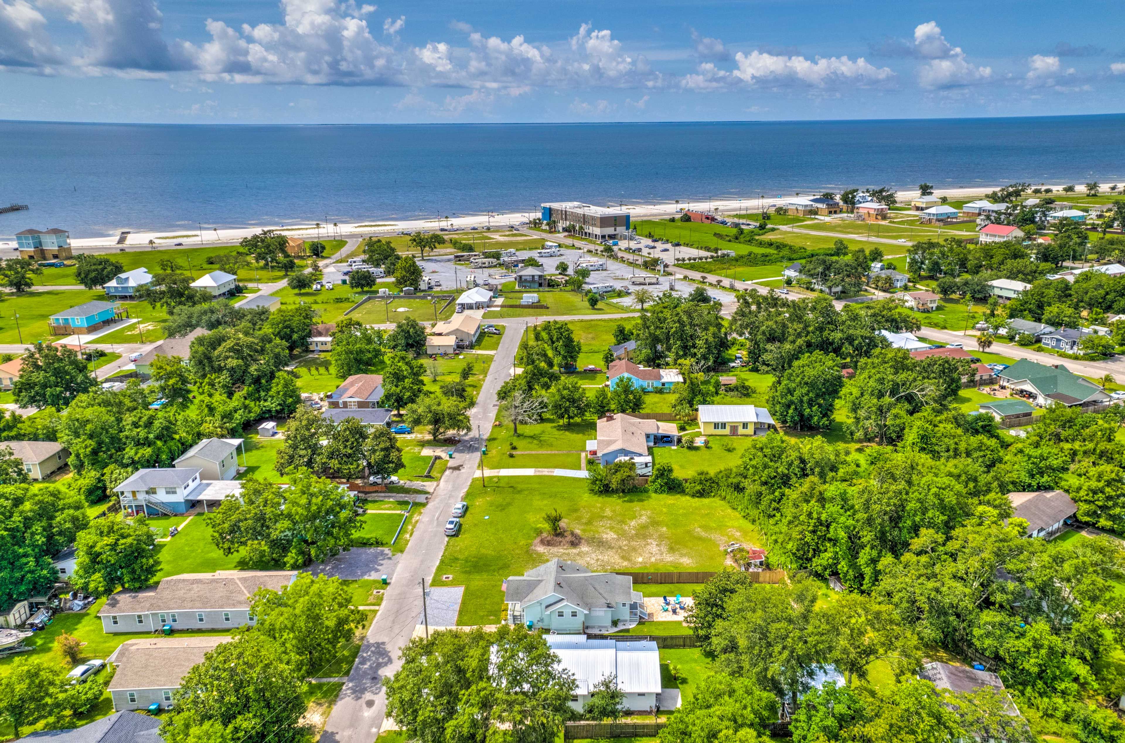 Exterior | Beach & Pier Nearby