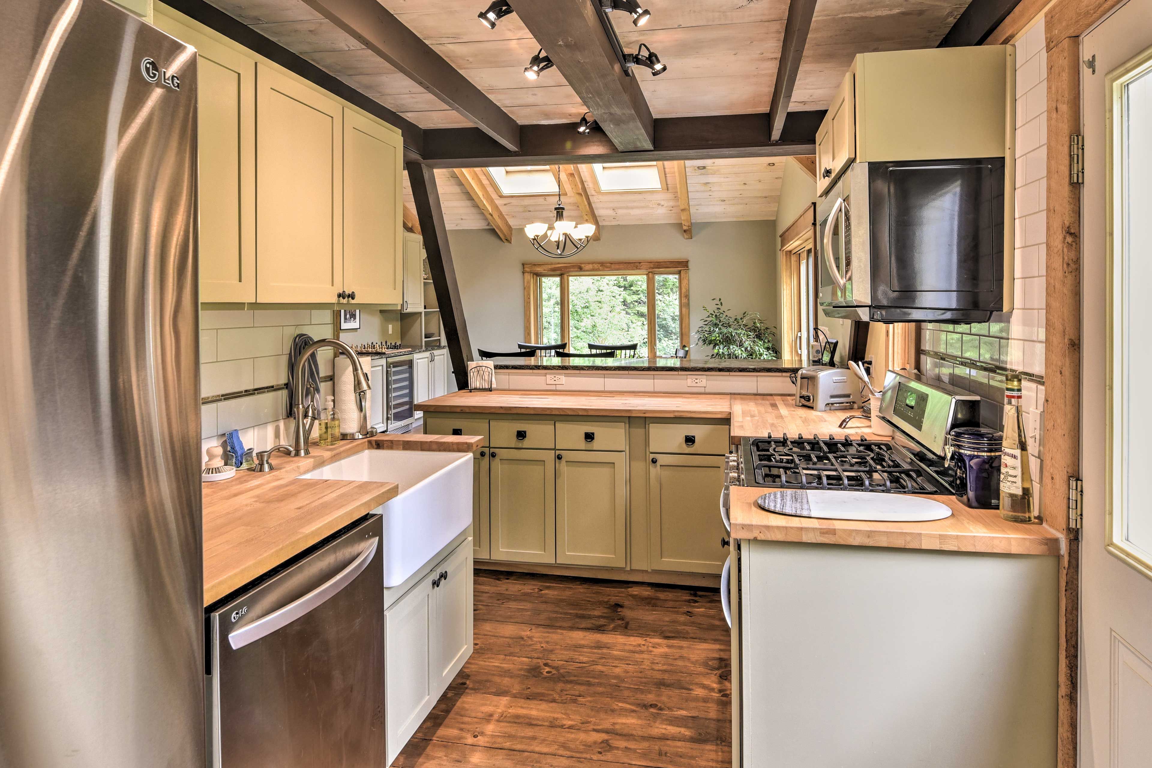 Kitchen | Cooking Basics Provided