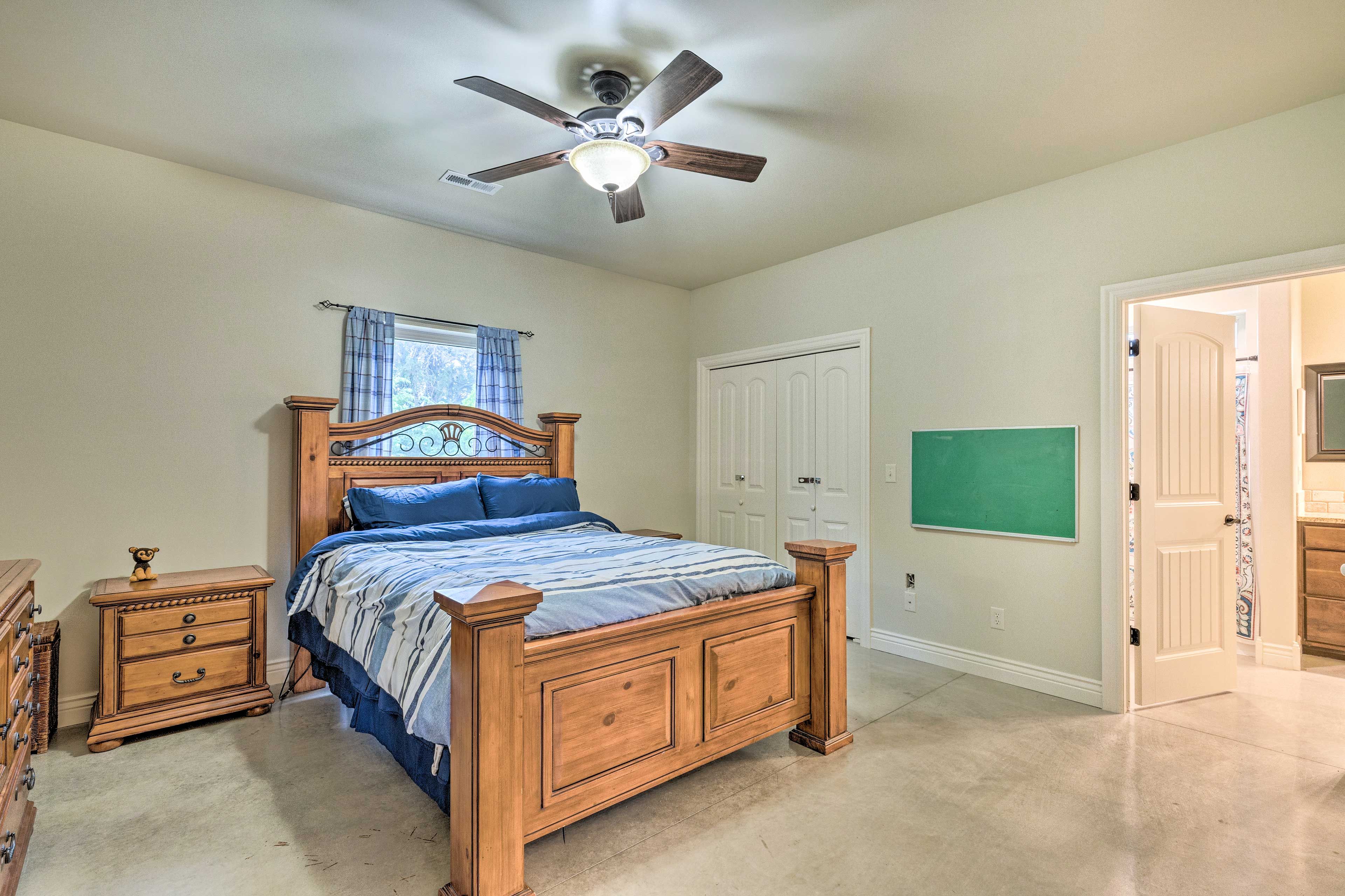 Bedroom 3 | Full Bed | 1st Floor