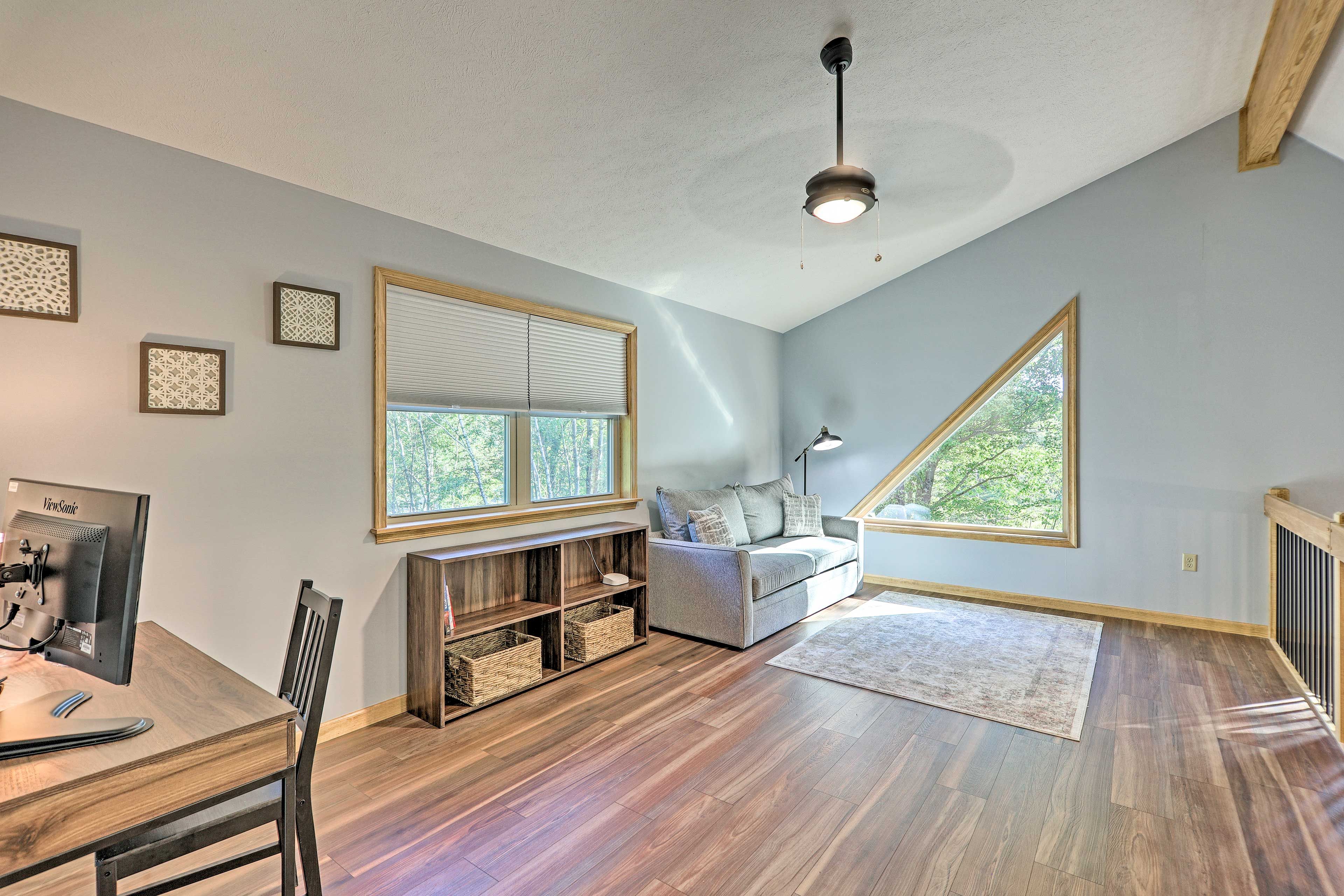 Loft | Sleeper Sofa | 3rd Floor | Desk w/ Monitor | Books