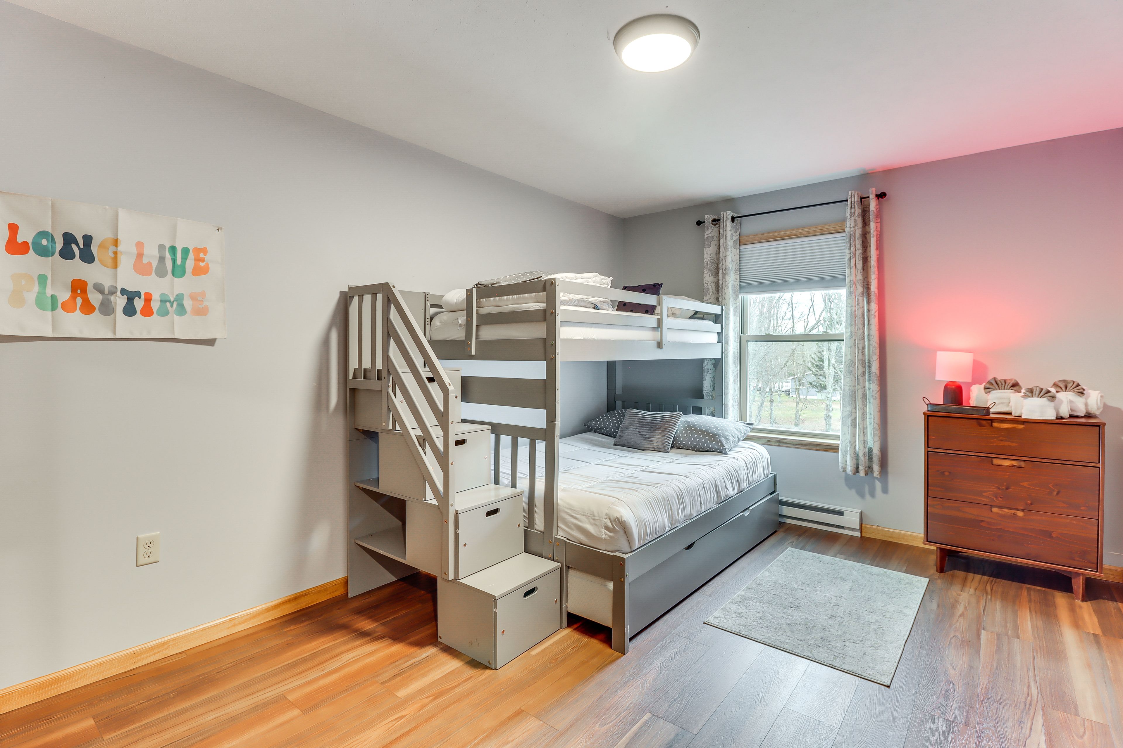 Bedroom 3 | Twin/Full Bunk Bed w/ Twin Trundle | 3rd Floor