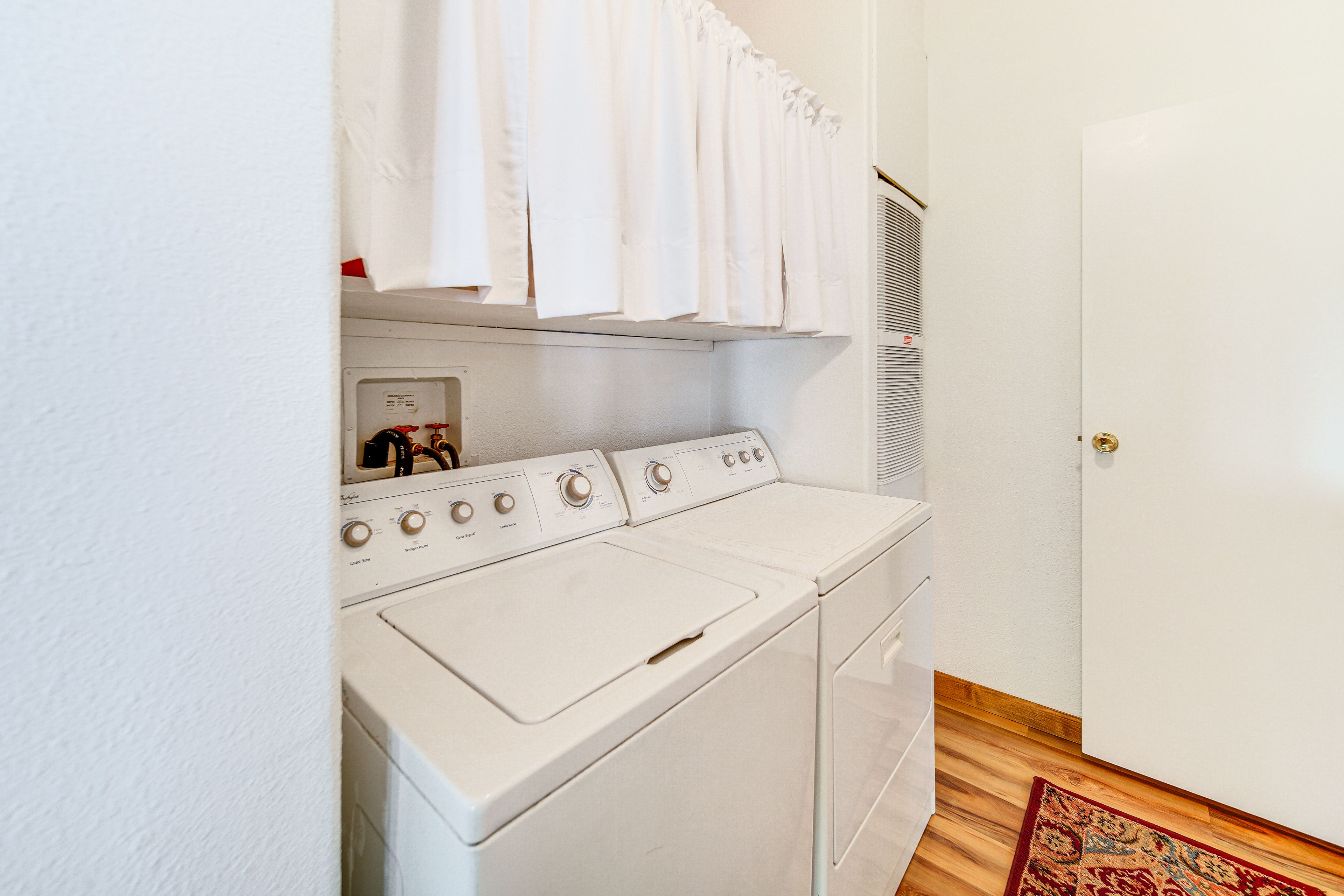 In-Unit Laundry