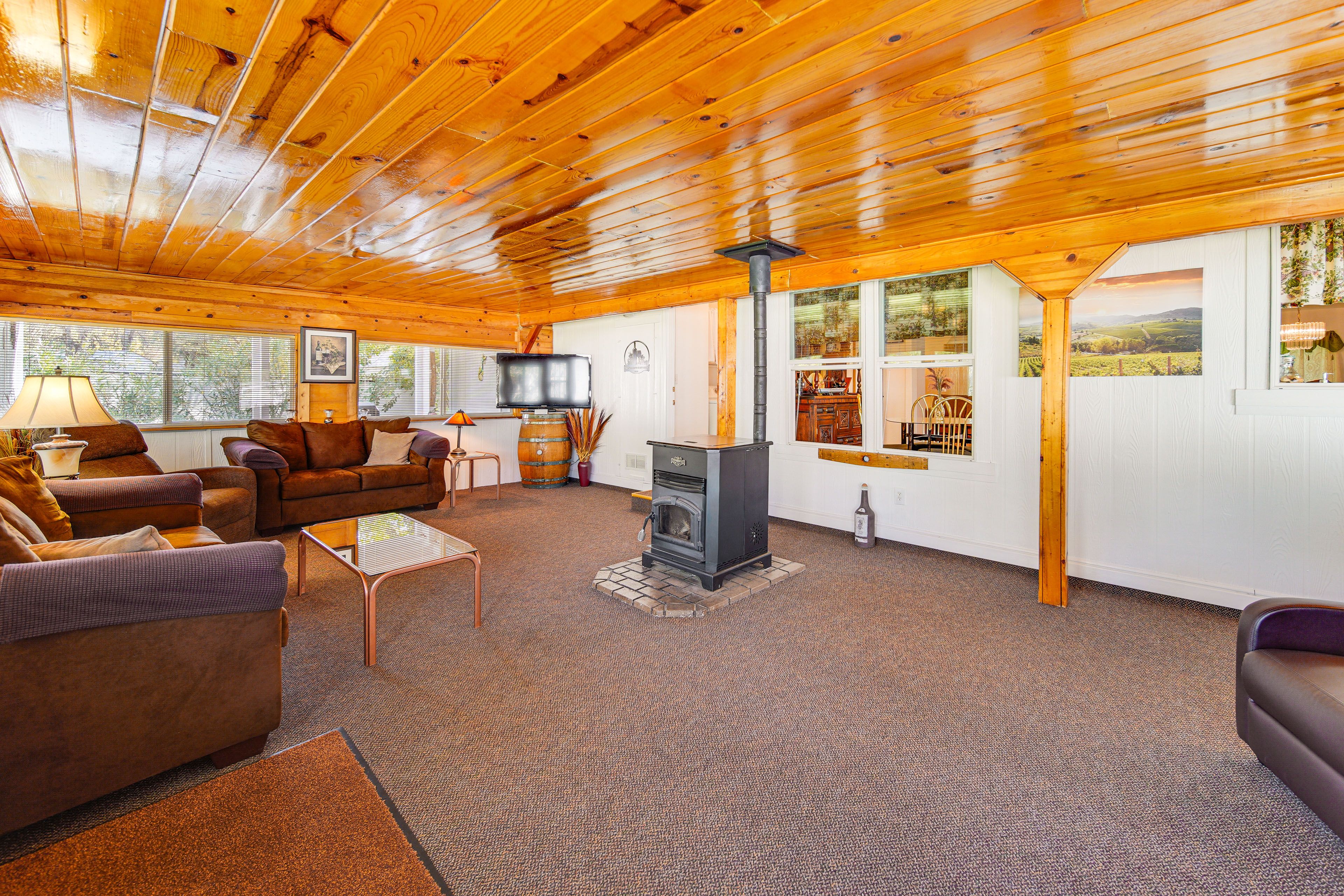 Redding Vacation Rental | 3BR  | 2BA | Stairs Required | 1,800 Sq Ft