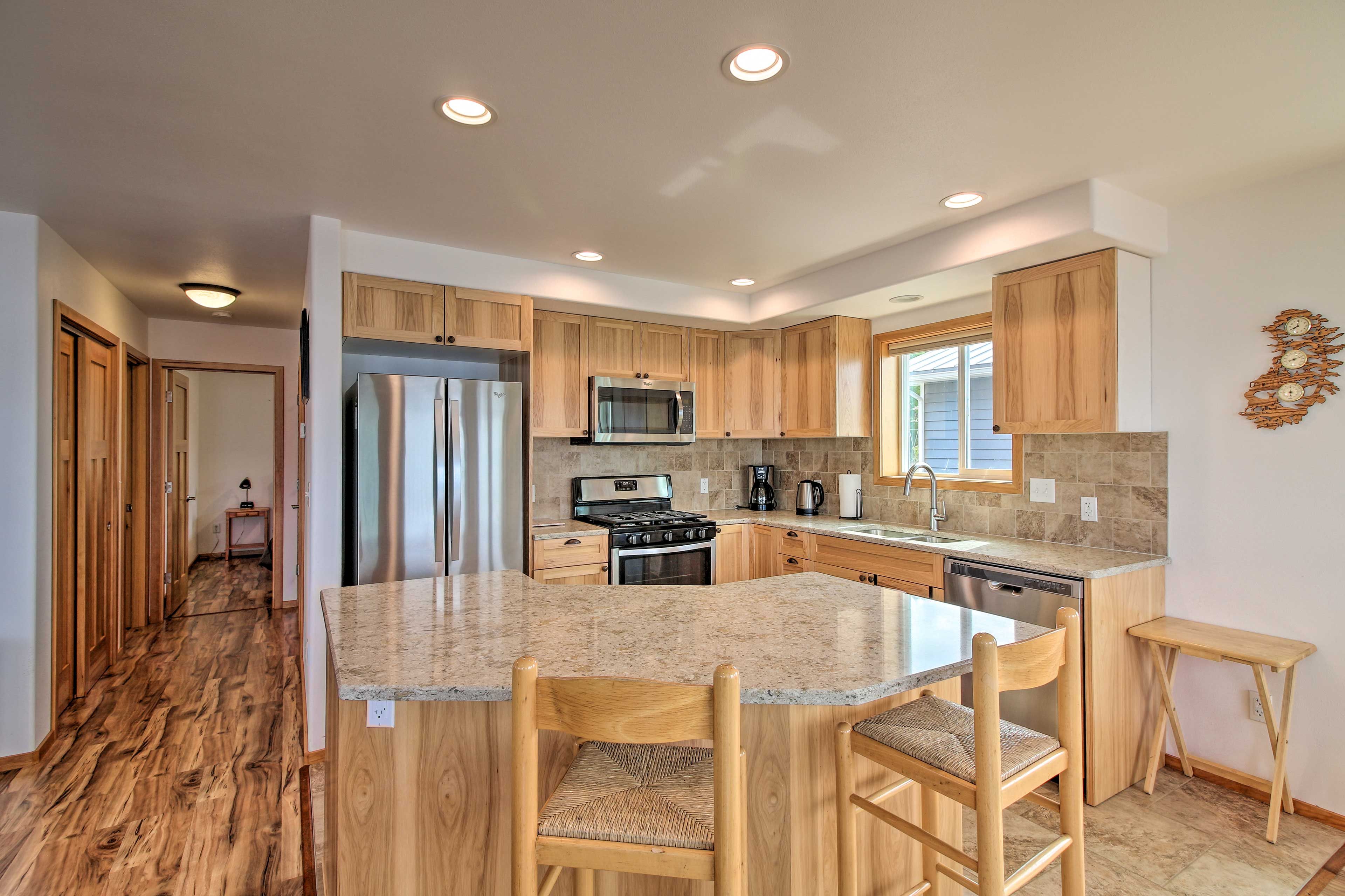 Kitchen | Cooking Basics | Toaster | Coffee Grinder | Blender | Ice Maker