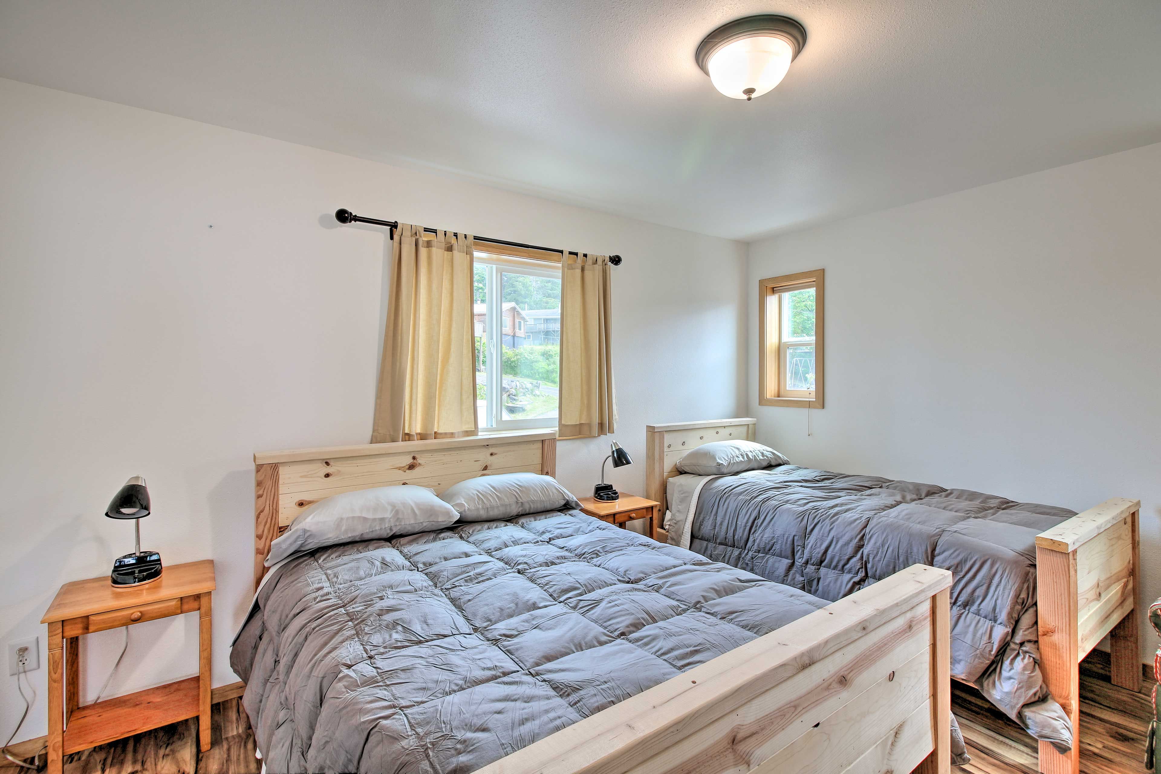 Bedroom 1 | Full Bed | Twin Bed | Linens Provided | 1st Floor