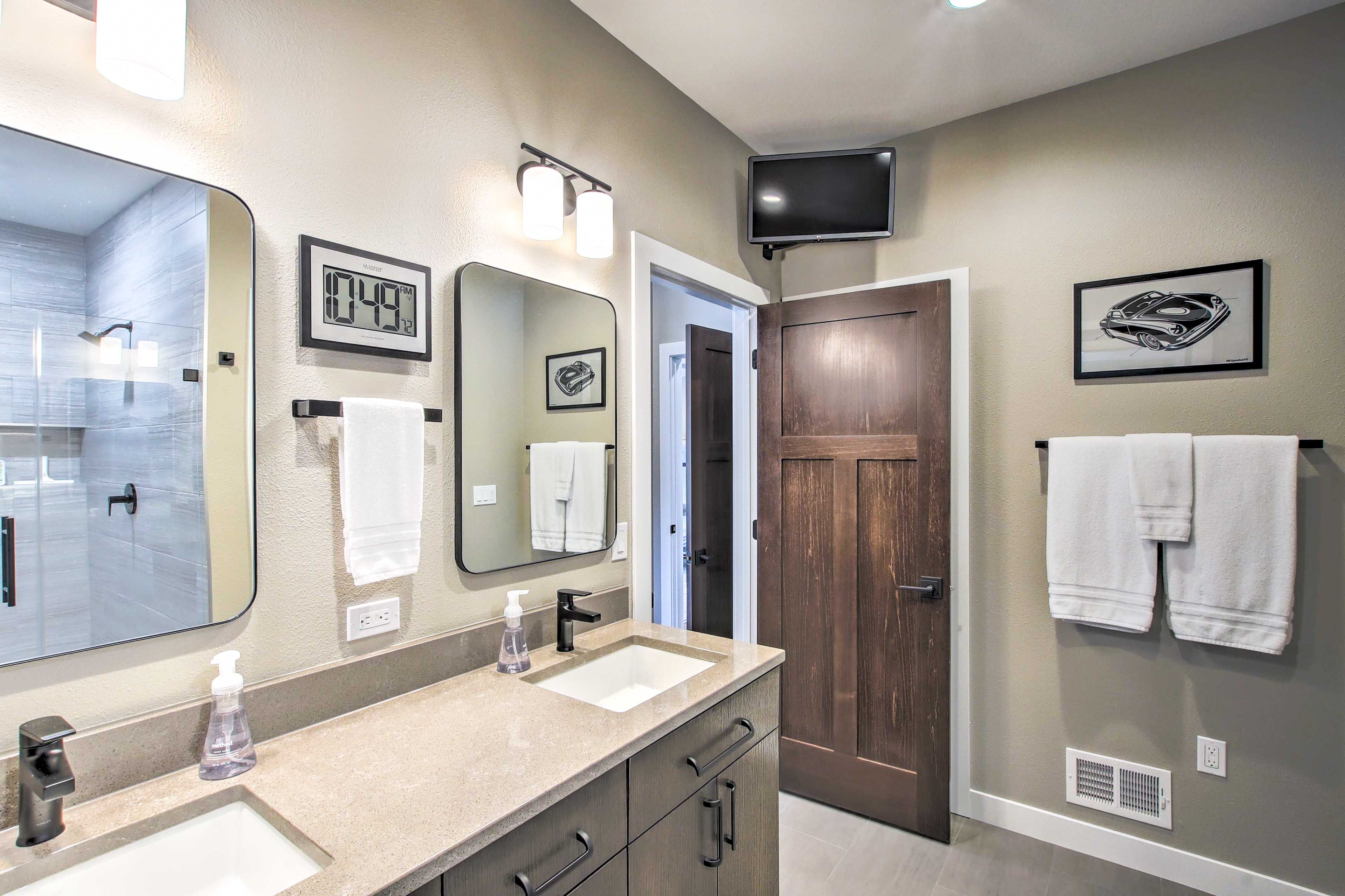 En-Suite Bathroom | Complimentary Toiletries