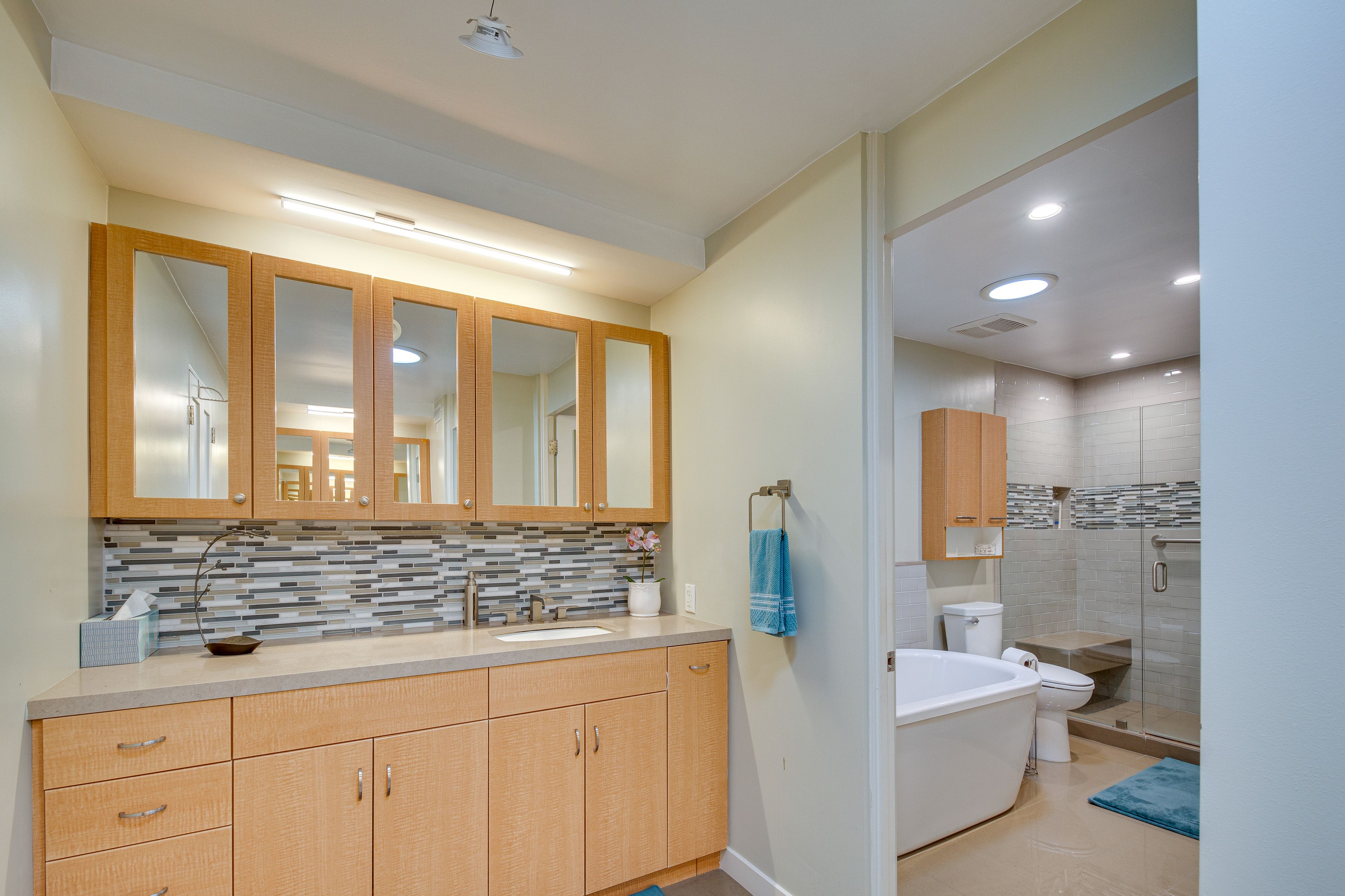 En-Suite Bathroom | Towels Provided