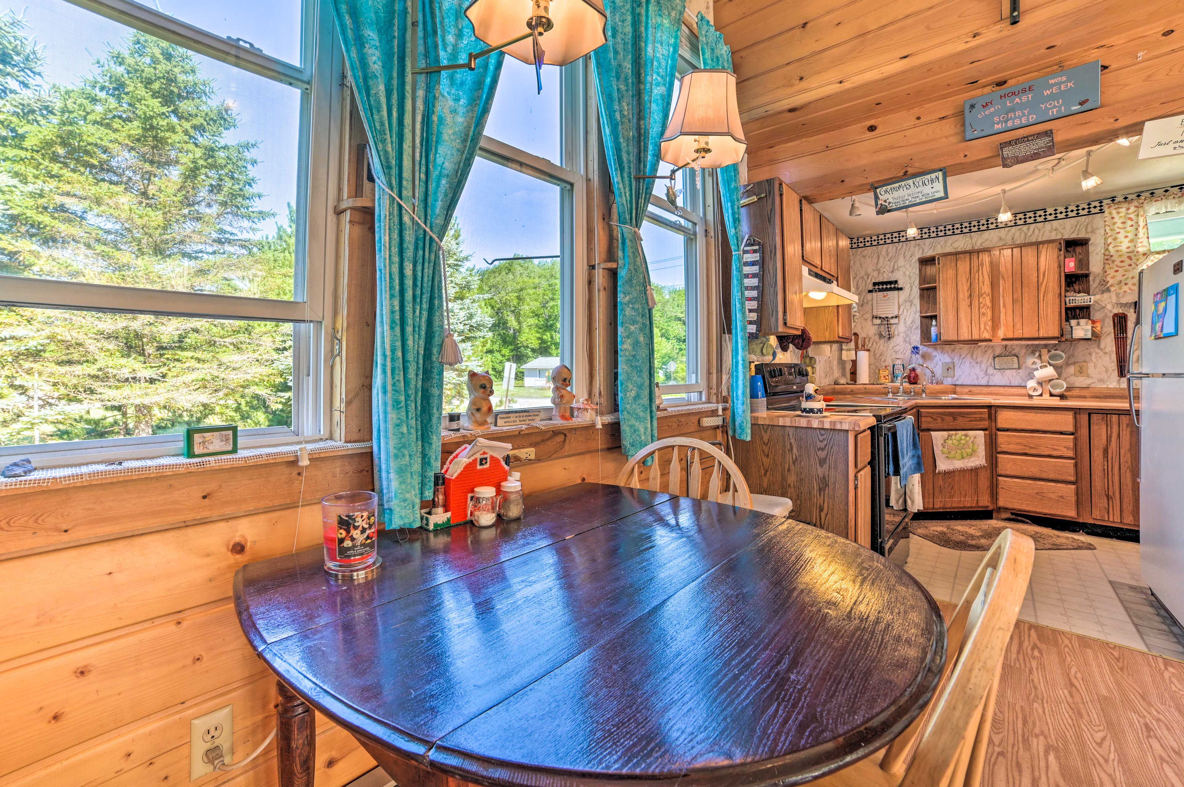 Dining Area | Dishware + Flatware