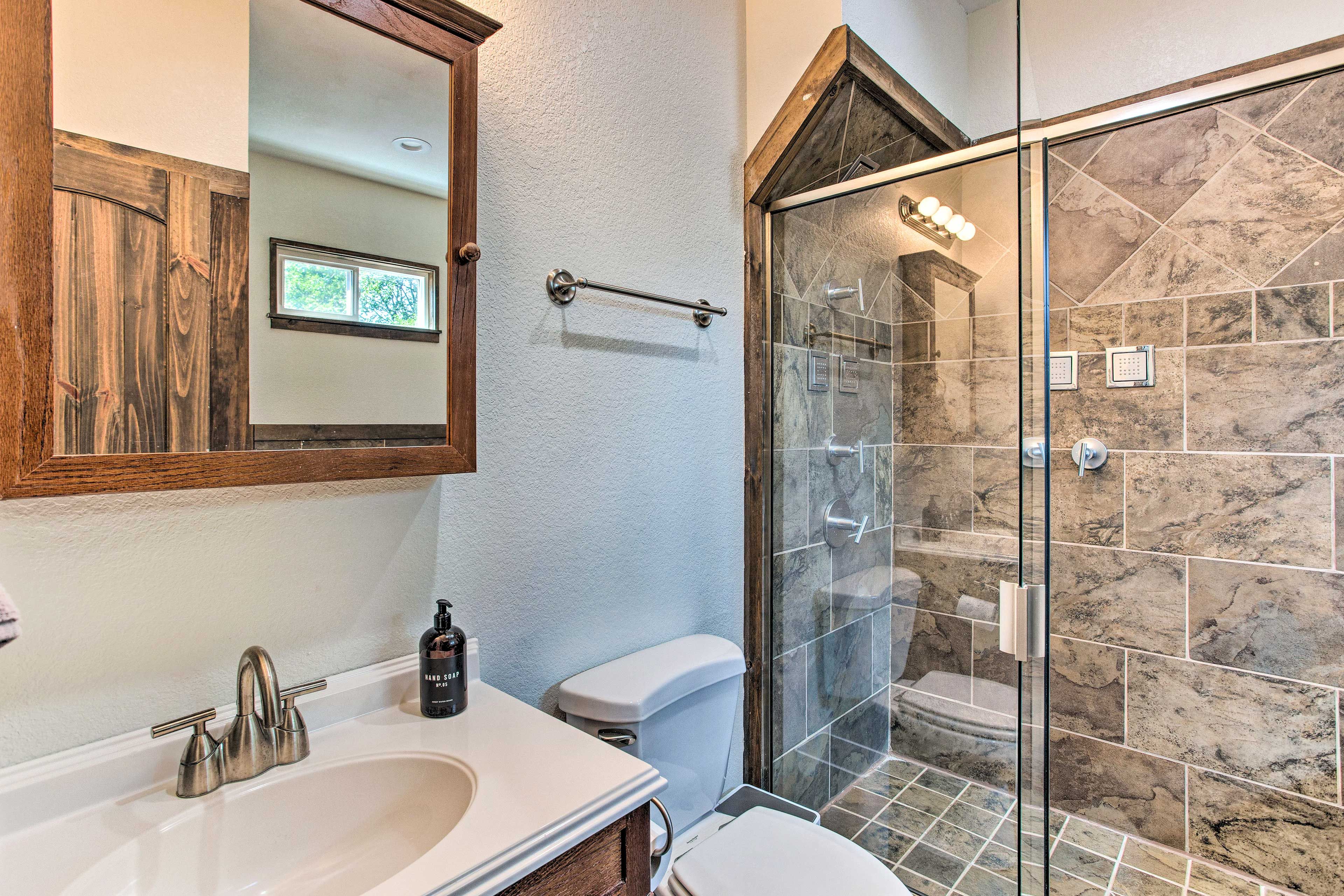 Full Bathroom