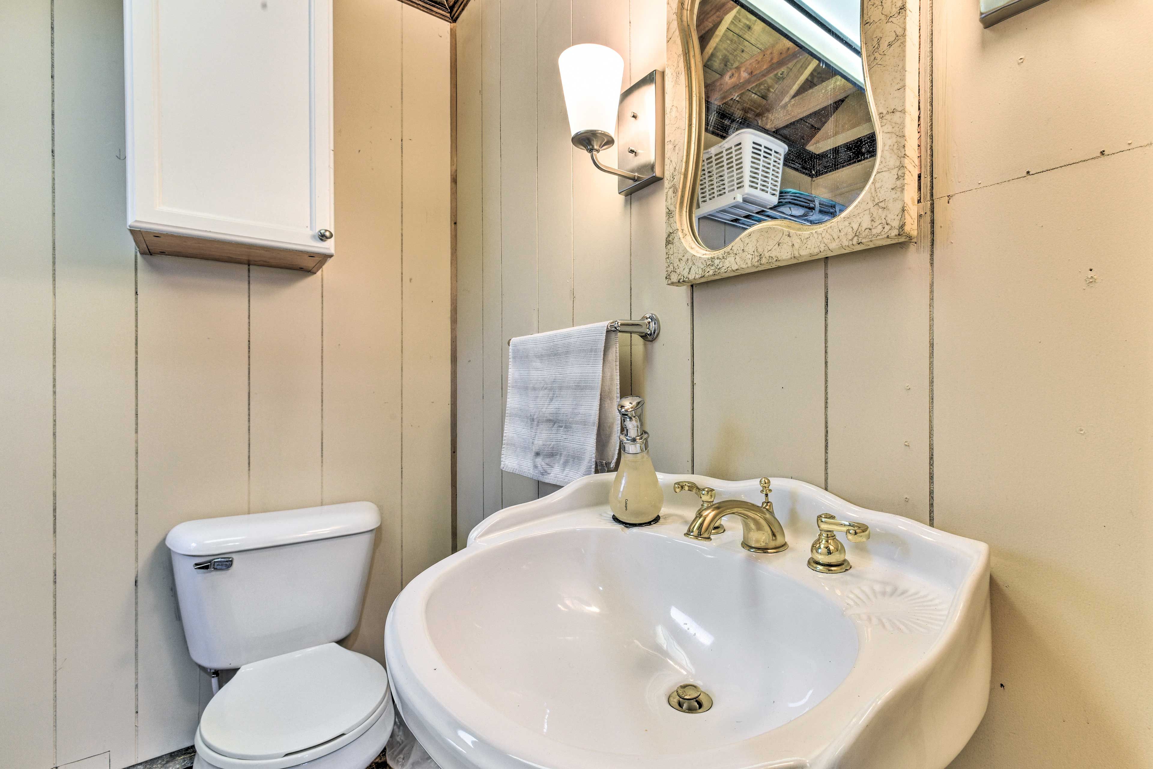 Half Bathroom/Laundry Room | 1st Floor